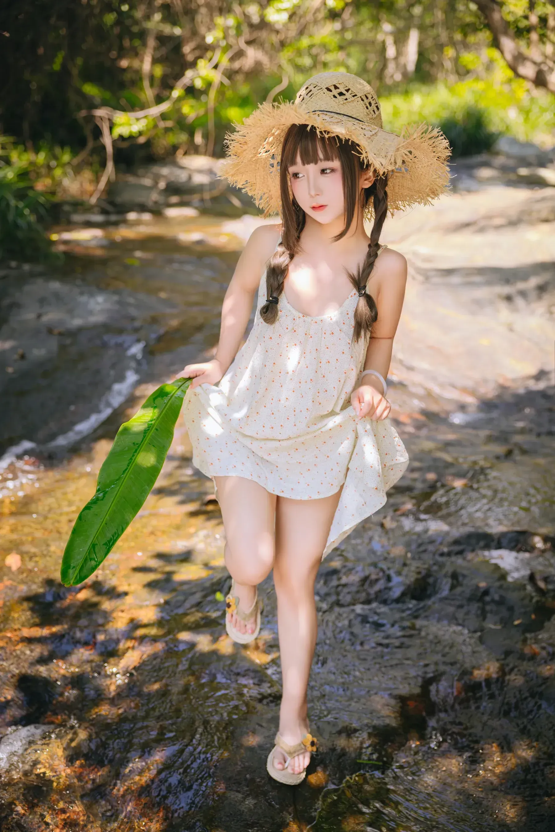 日奈娇 – 山野间 [100P]