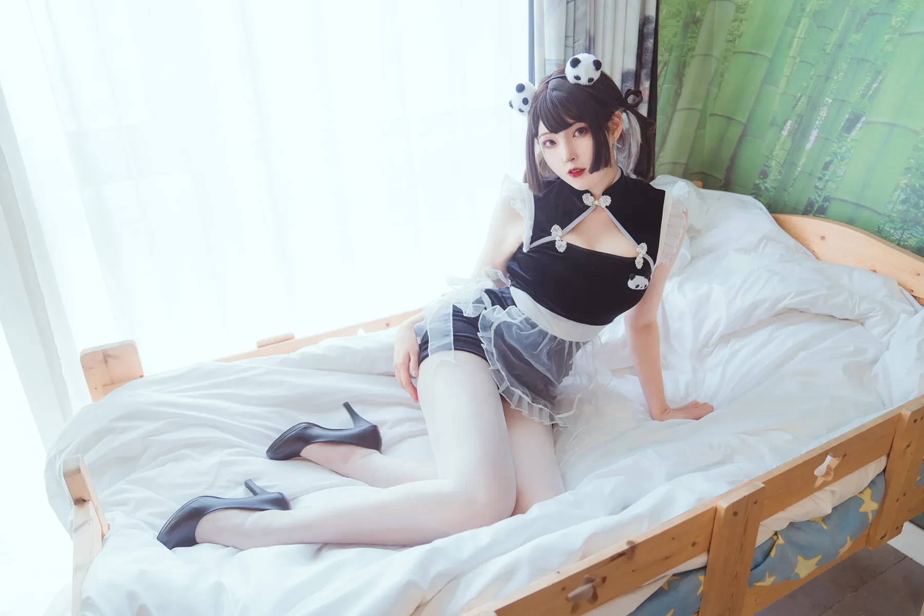 Natsuko夏夏子 – 熊猫女仆 [55P]