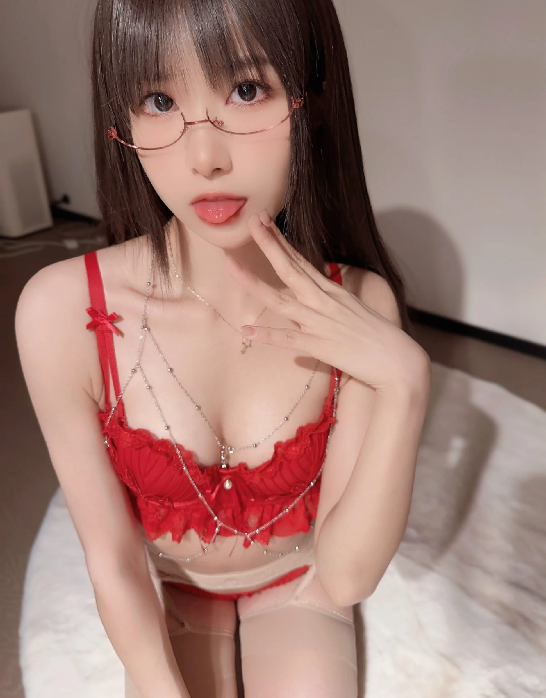 布丁大法 – 覆盆子眼镜娘 [44P]