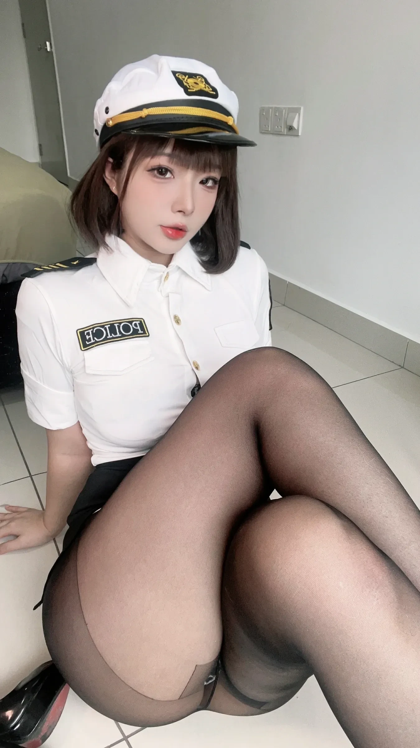yuuhui玉汇 – Patreon订阅 不良女警 [48P]