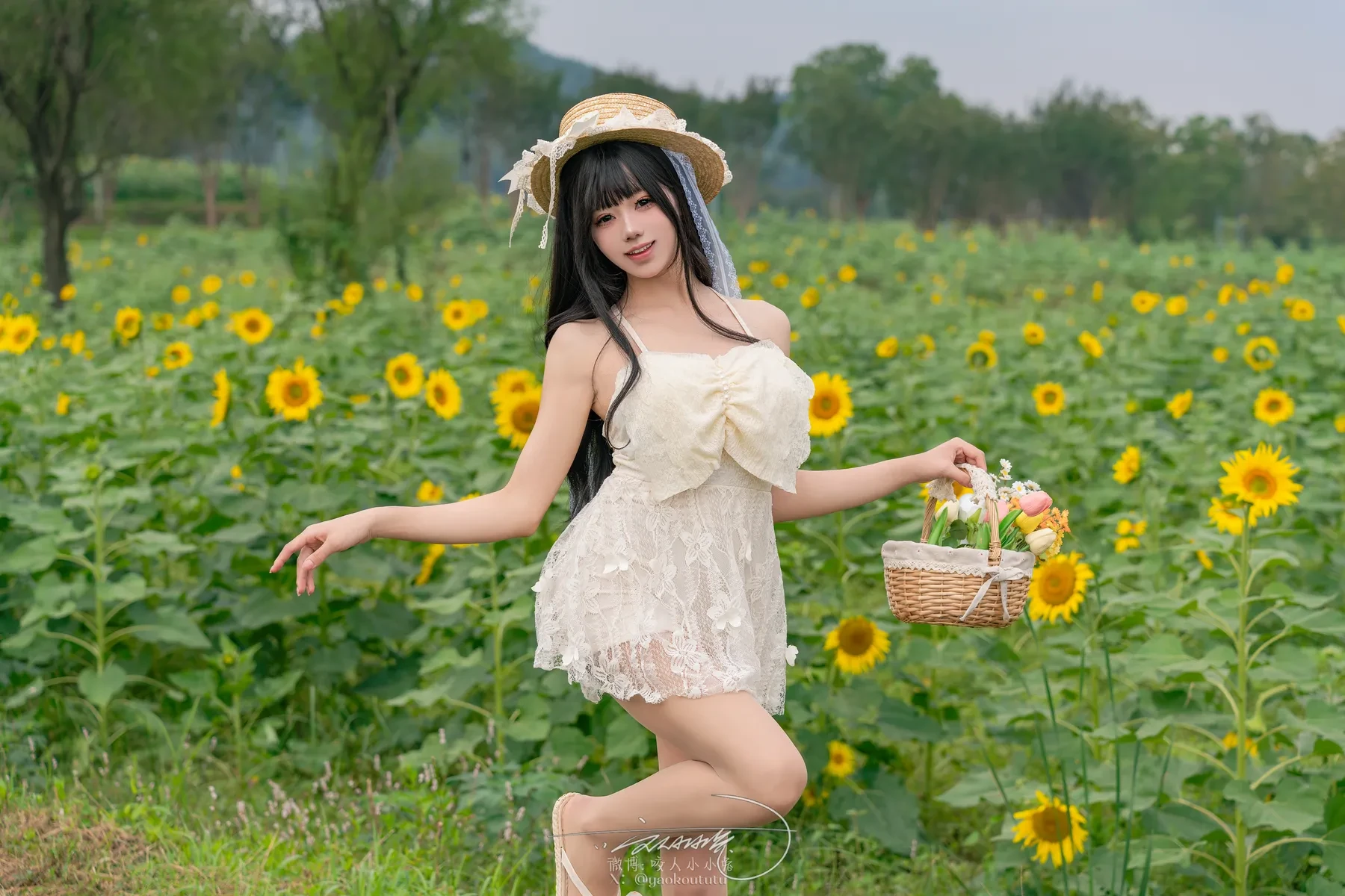 咬一口兔娘 – 7月作品『夏の葵』[70P]