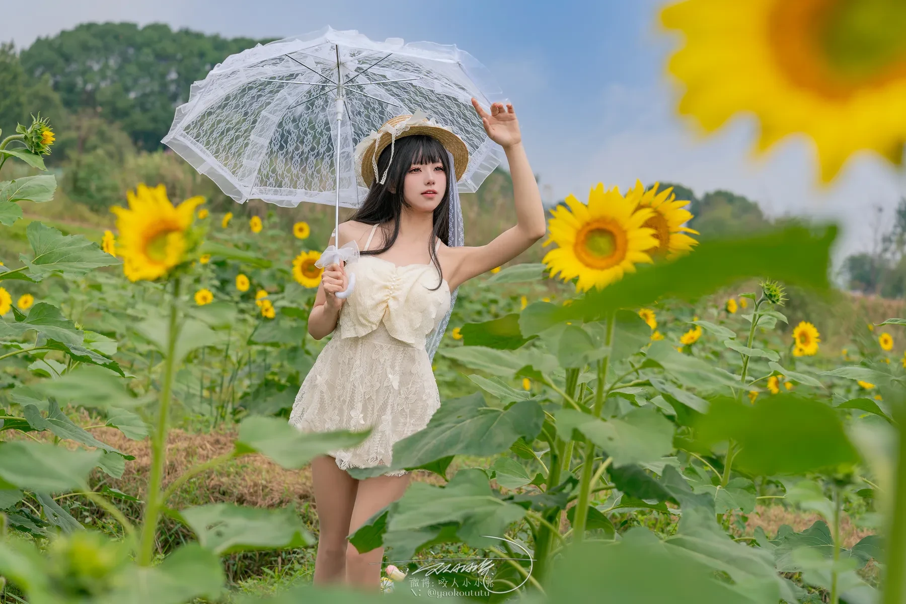 咬一口兔娘 – 7月作品『夏の葵』[70P]
