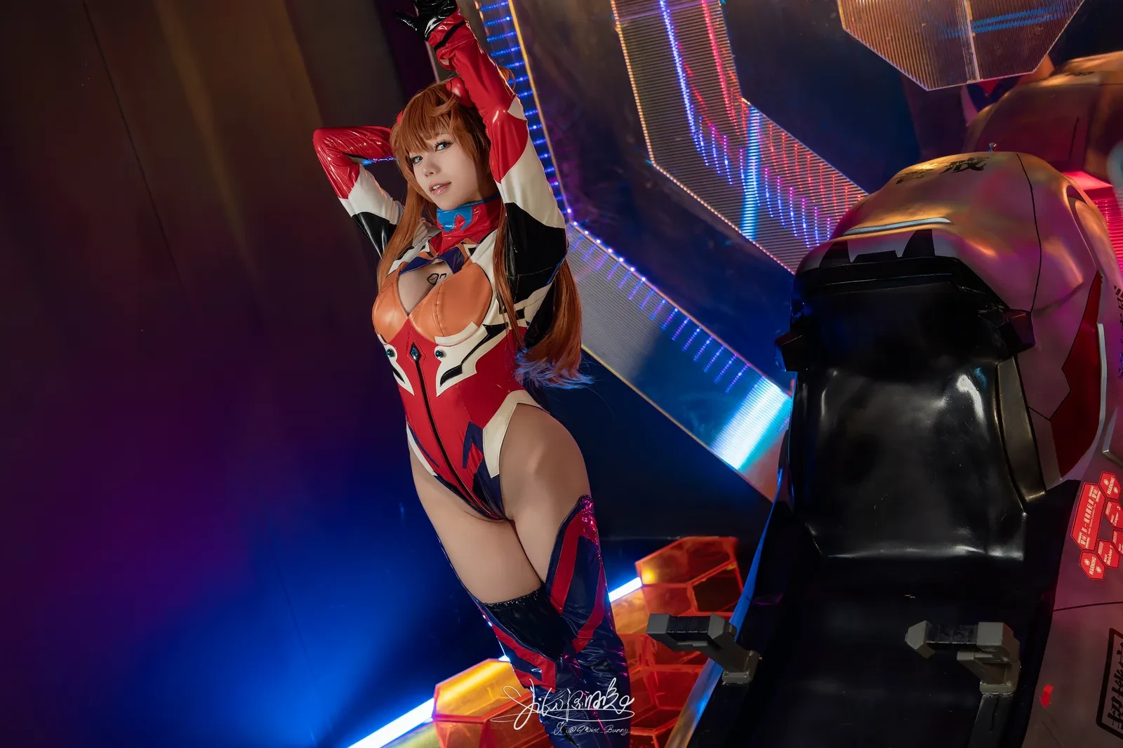 咬一口兔娘 – 『妮可三百窟』Shake it [84P]