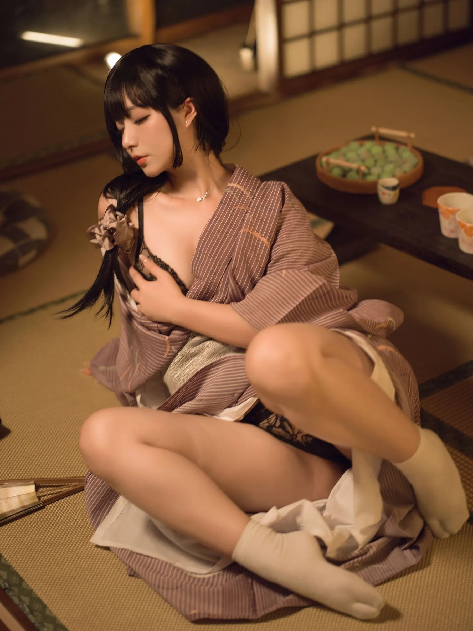 yuuhui玉汇 – 独居的寡姐 [100P]