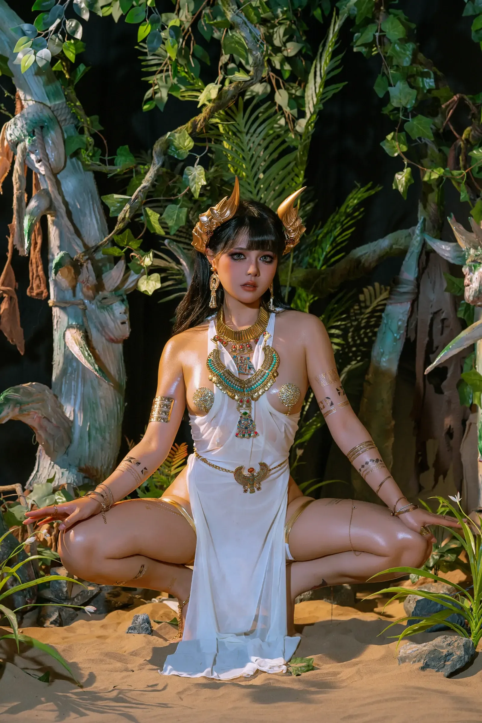 云溪溪 – 喵子 伊庇斯·拉 [18P]
