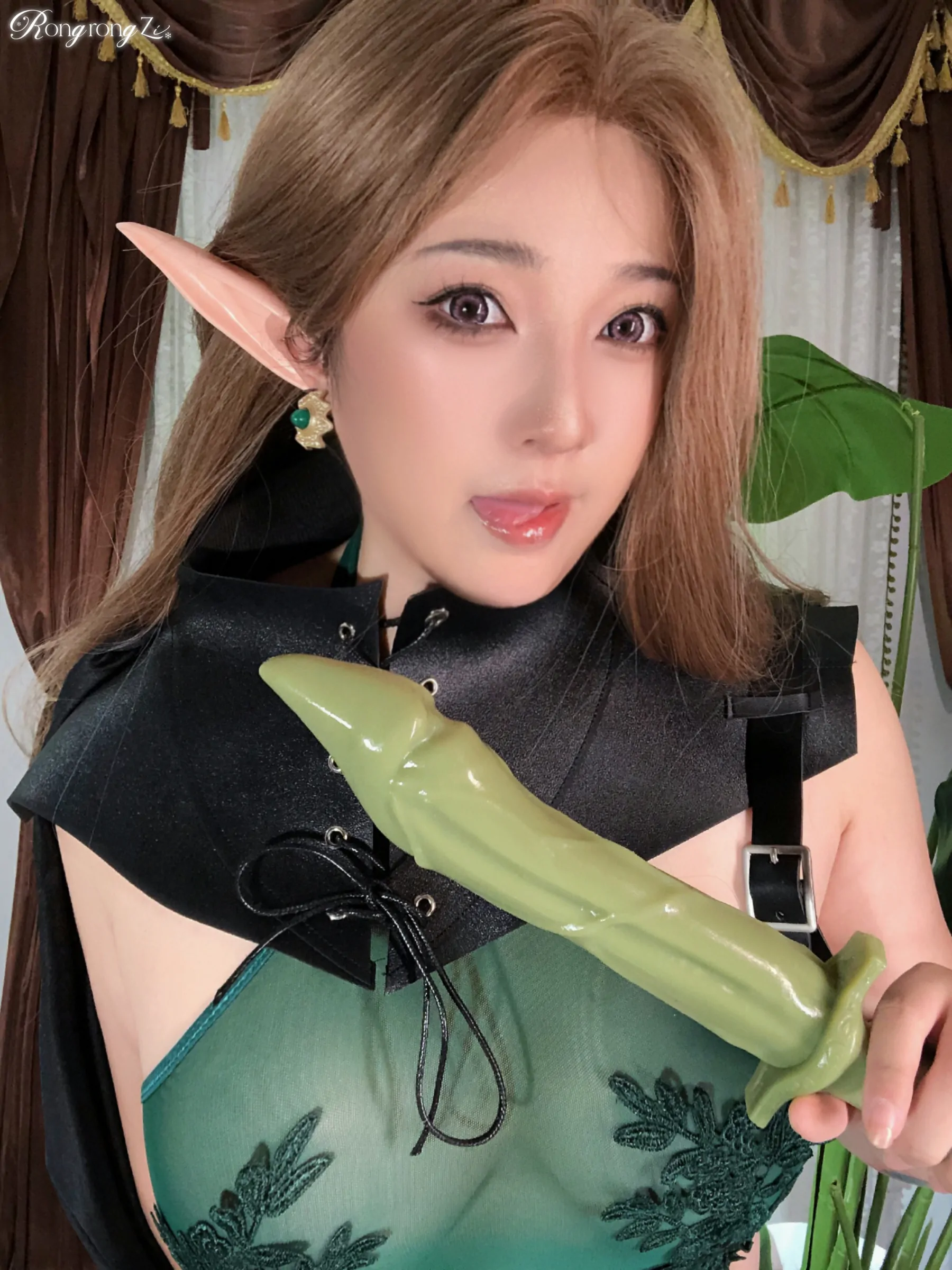小容仔咕咕咕w – 精灵女战士 [28P]