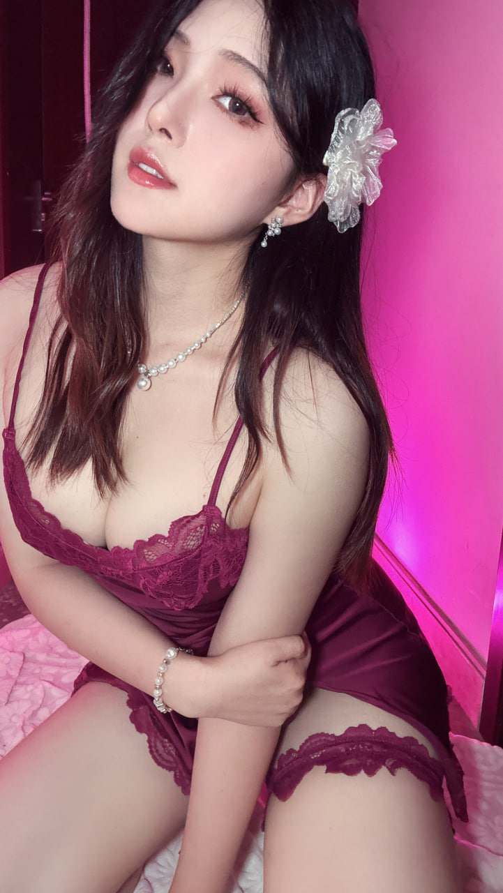 Natsuko夏夏子 – 紫罗兰 [43P]