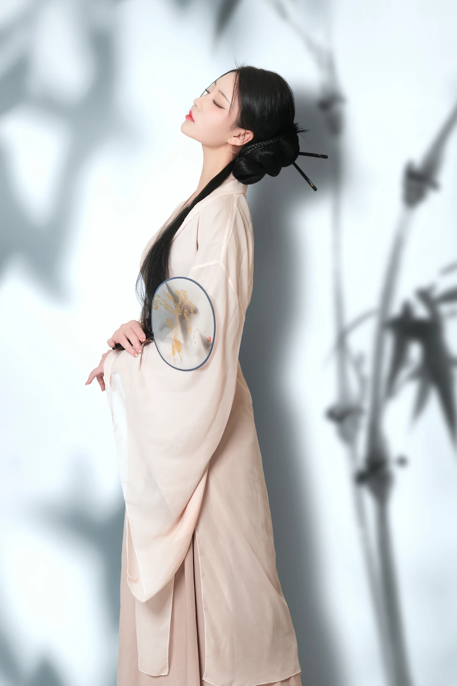 年年Nnian – 青丝 [20P]
