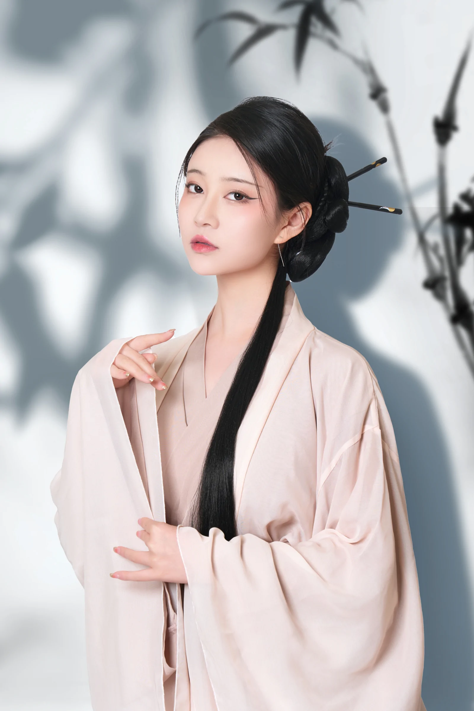 年年Nnian – 青丝 [20P]