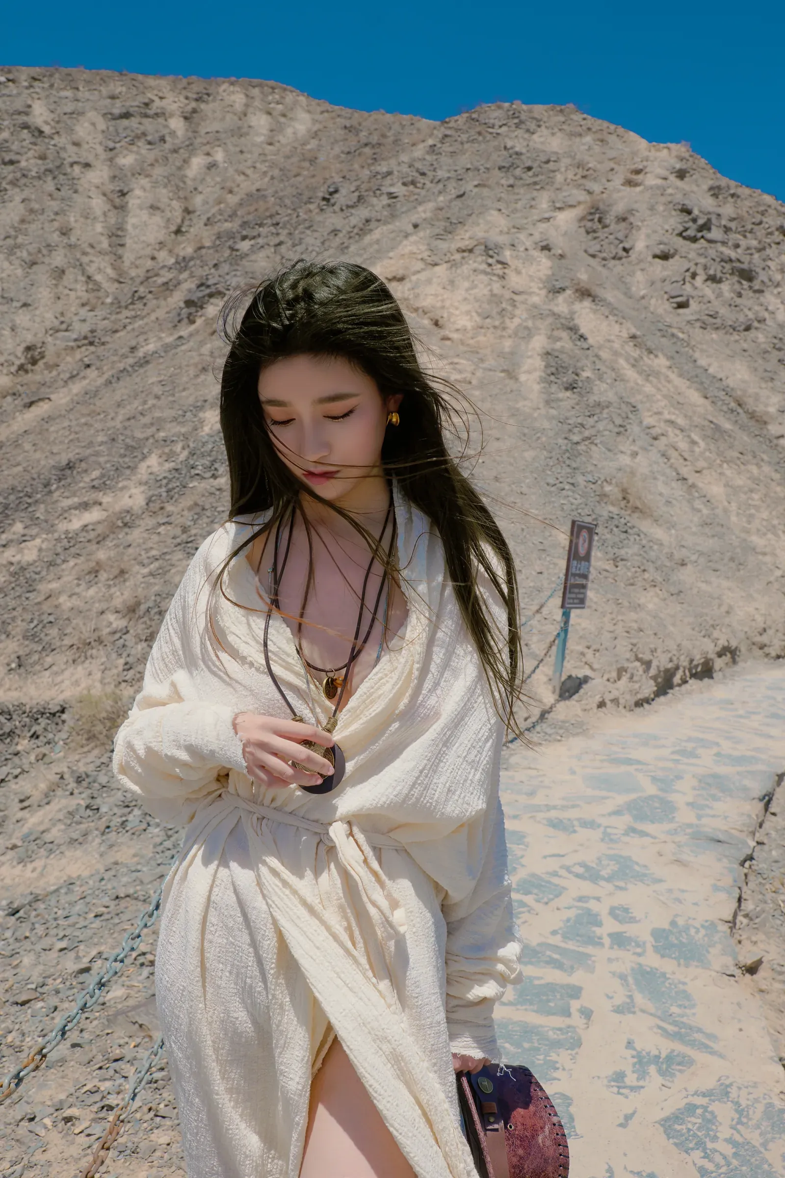 年年Nnian – 城 [46P]