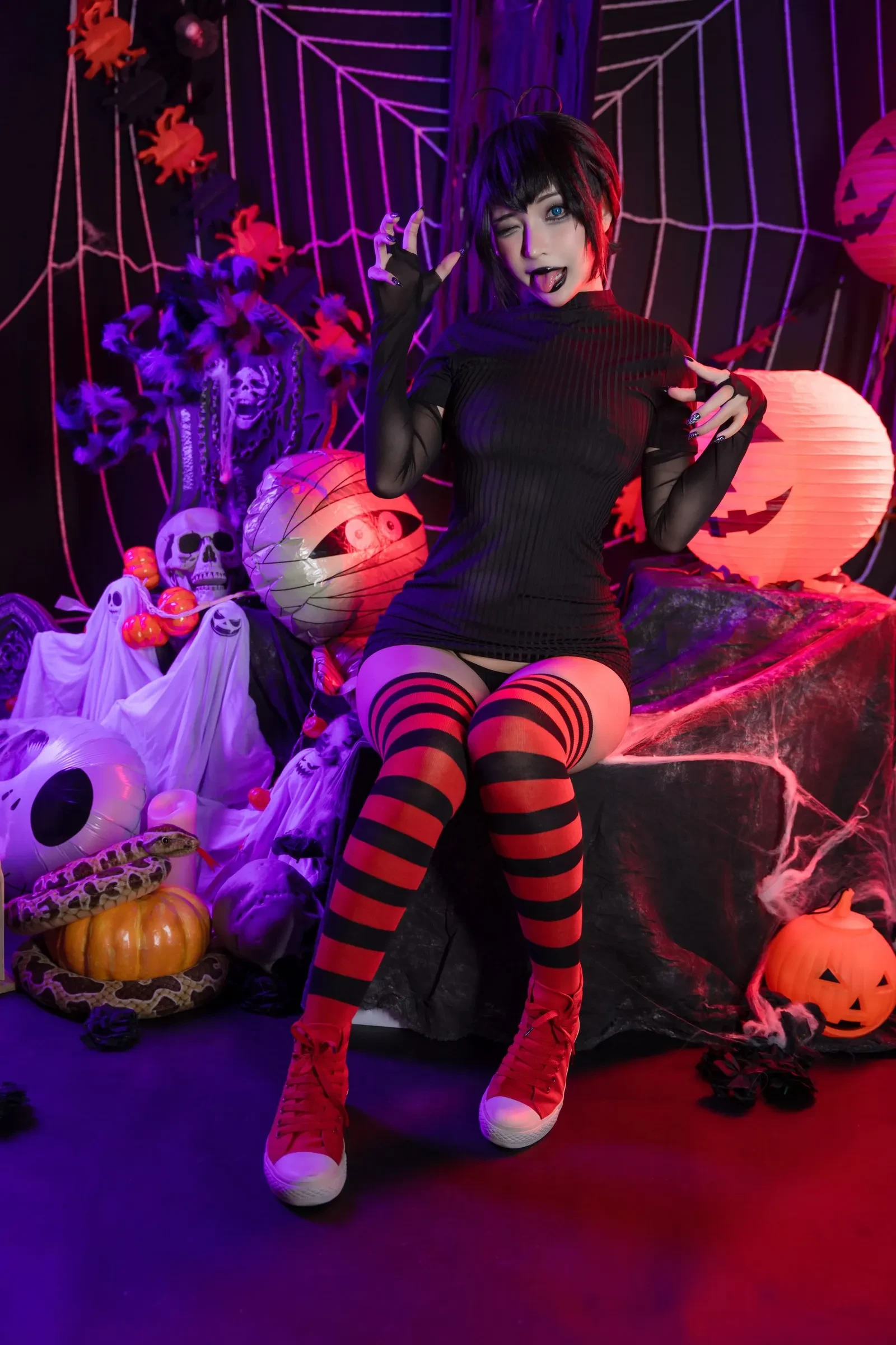 Umeko J - Mavis Halloween [34P]