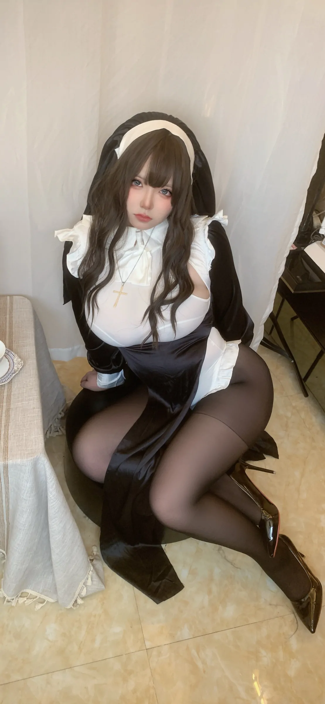 miko酱ww - 修女 [42P]