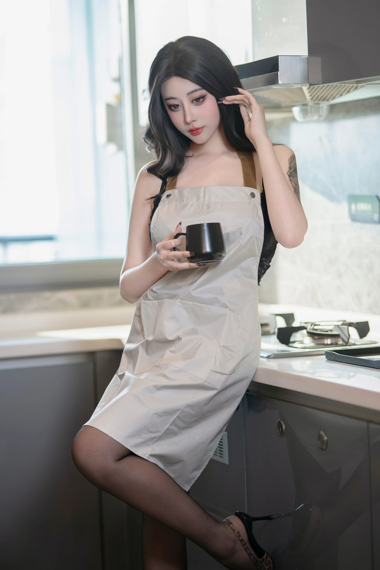 奈汐酱nice 6月最新 - 超美主妇 [80P]