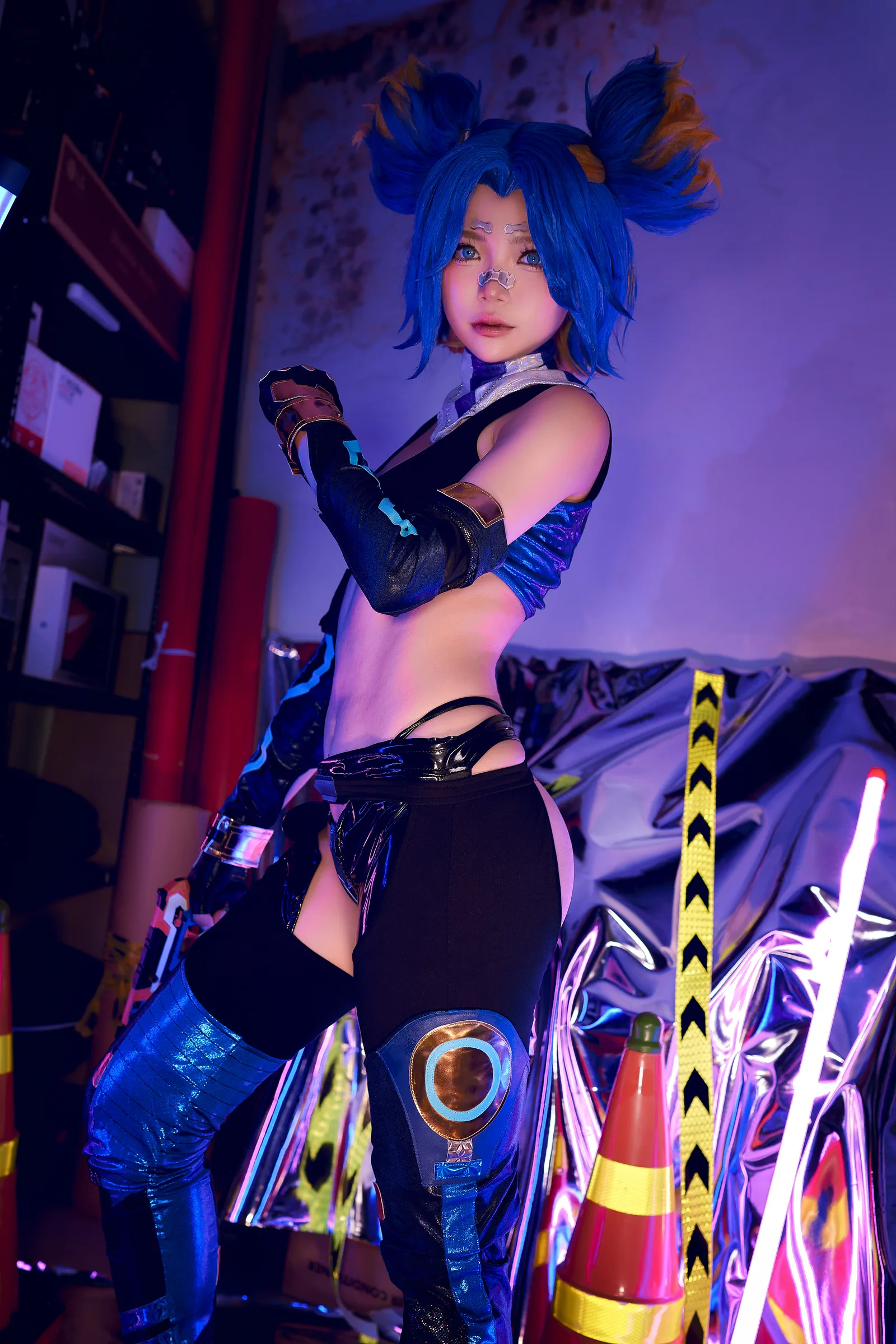 ZinieQ – Valorant Neon [41P]