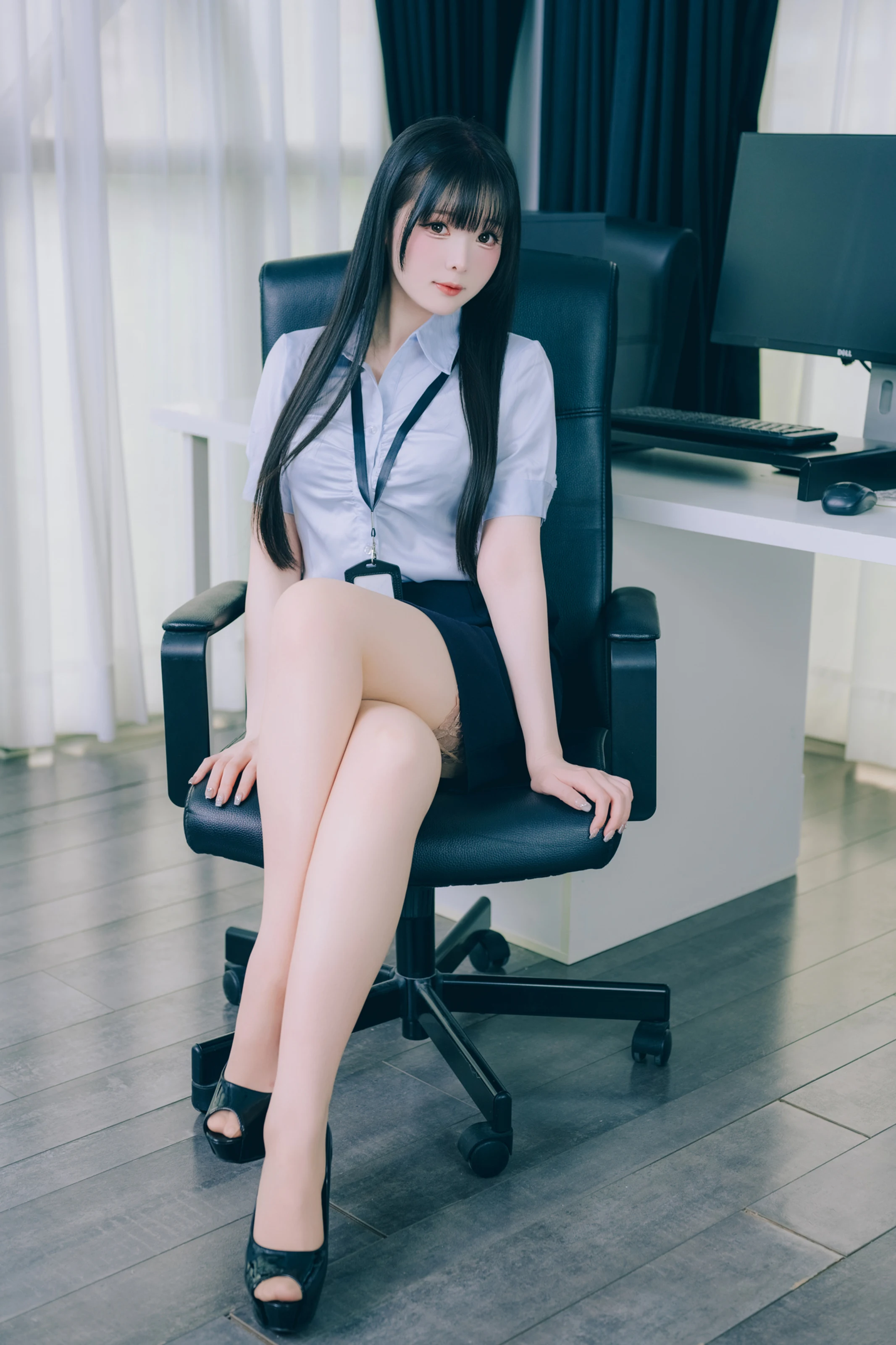 霜月shimo – DL写真集-Shimo’ Secret Office Vol.02 [140P]