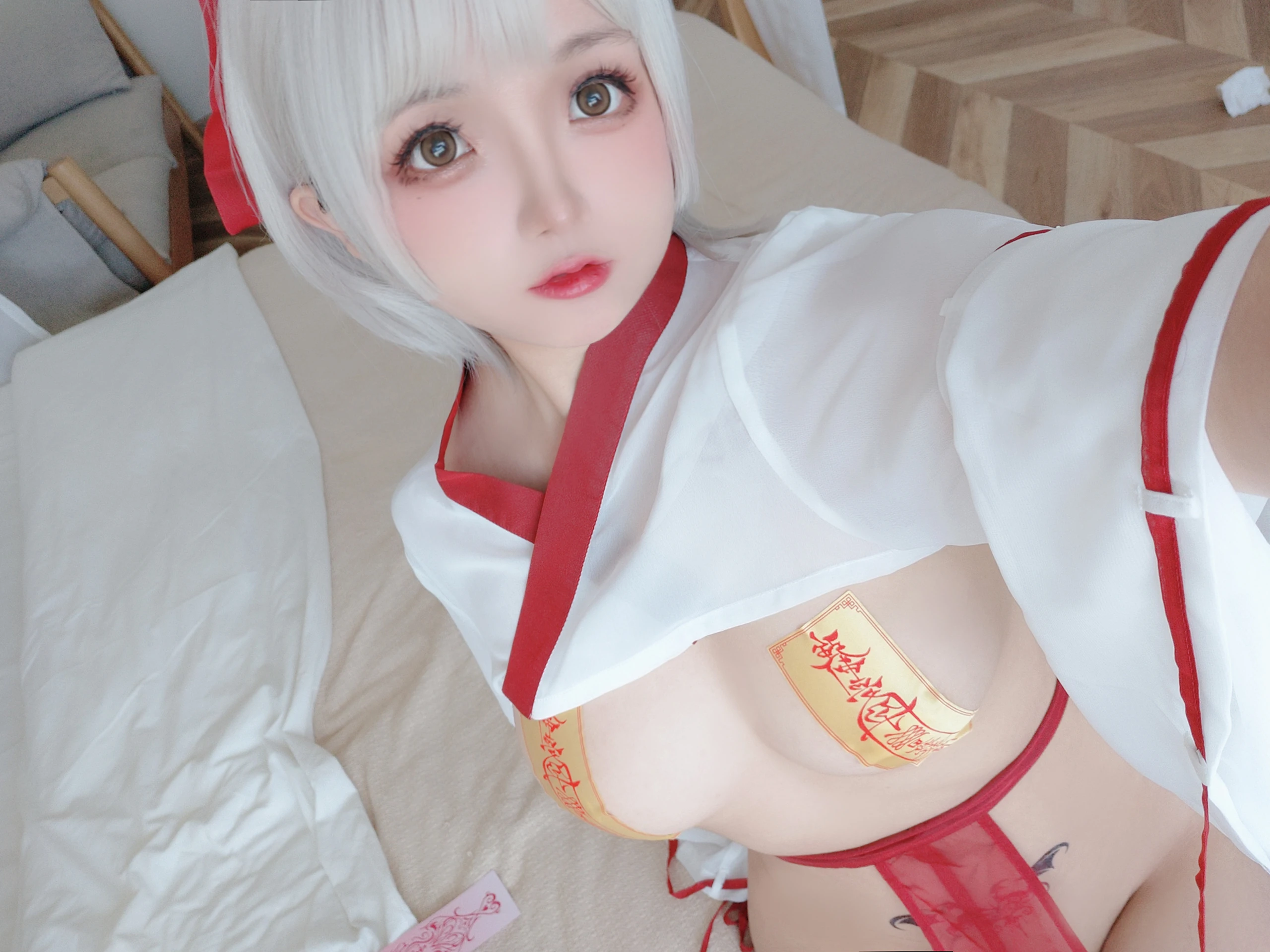 日奈娇 – 巫女自拍 [41P]