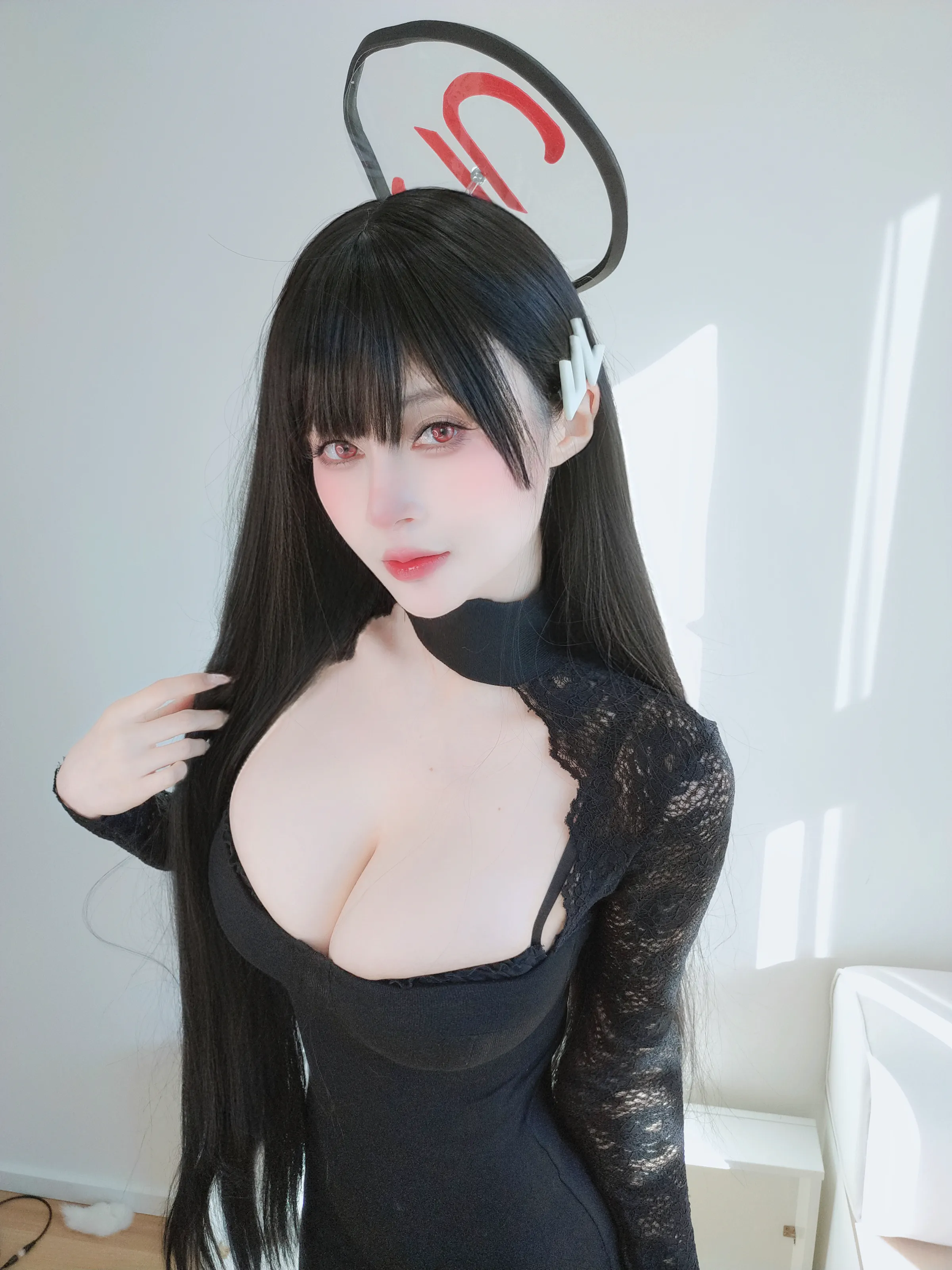 白银81 – 自撮り Vol.104 莉音OL [116P]