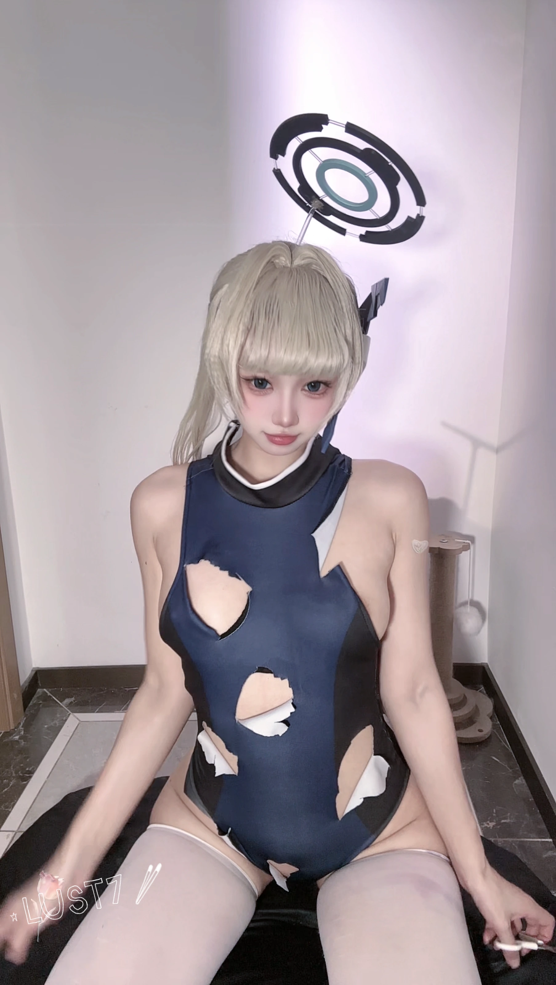 柒柒要乖哦 – 小时竞泳自拍 [81P]