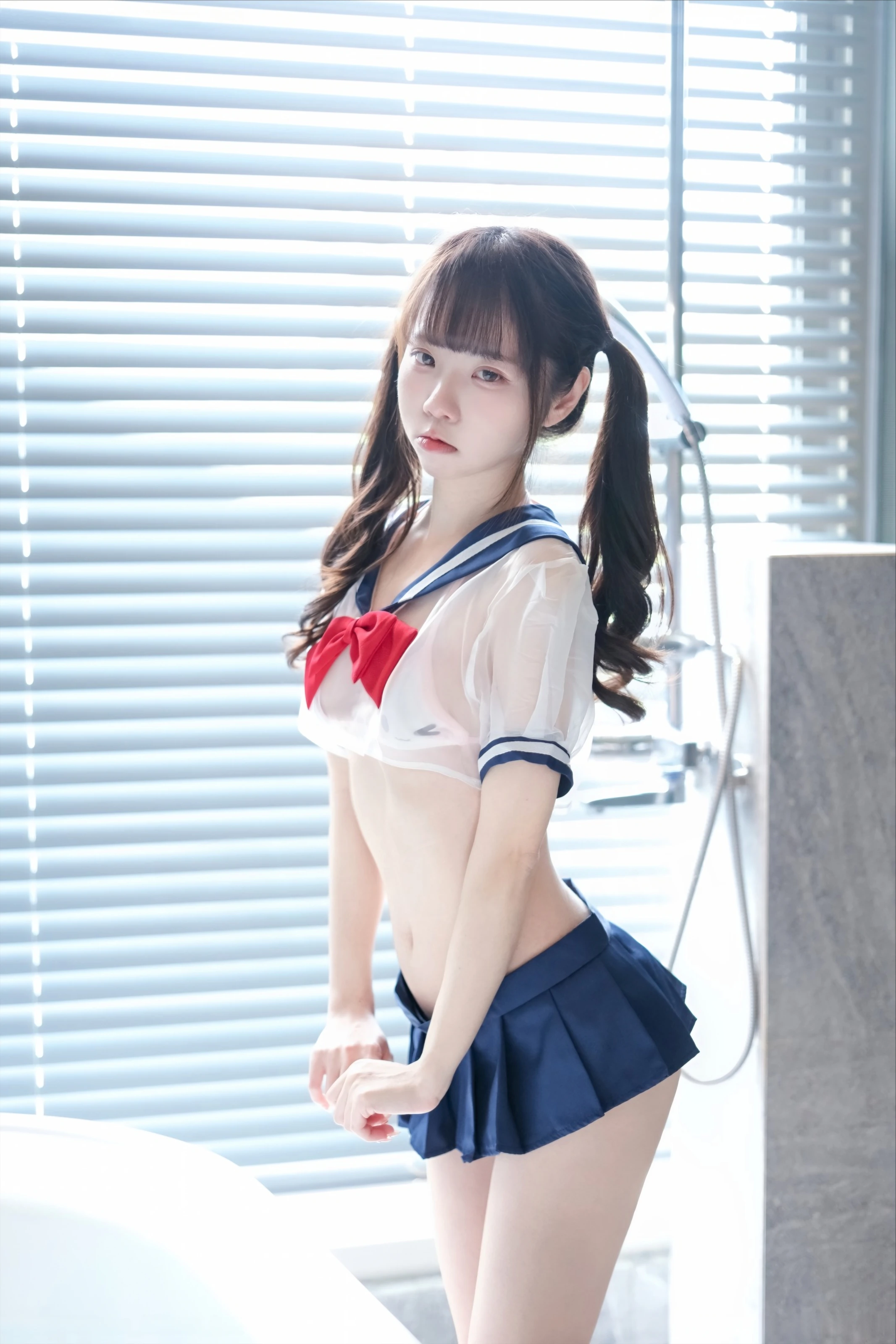 可可小白兔 – 透明学生服 [64P]