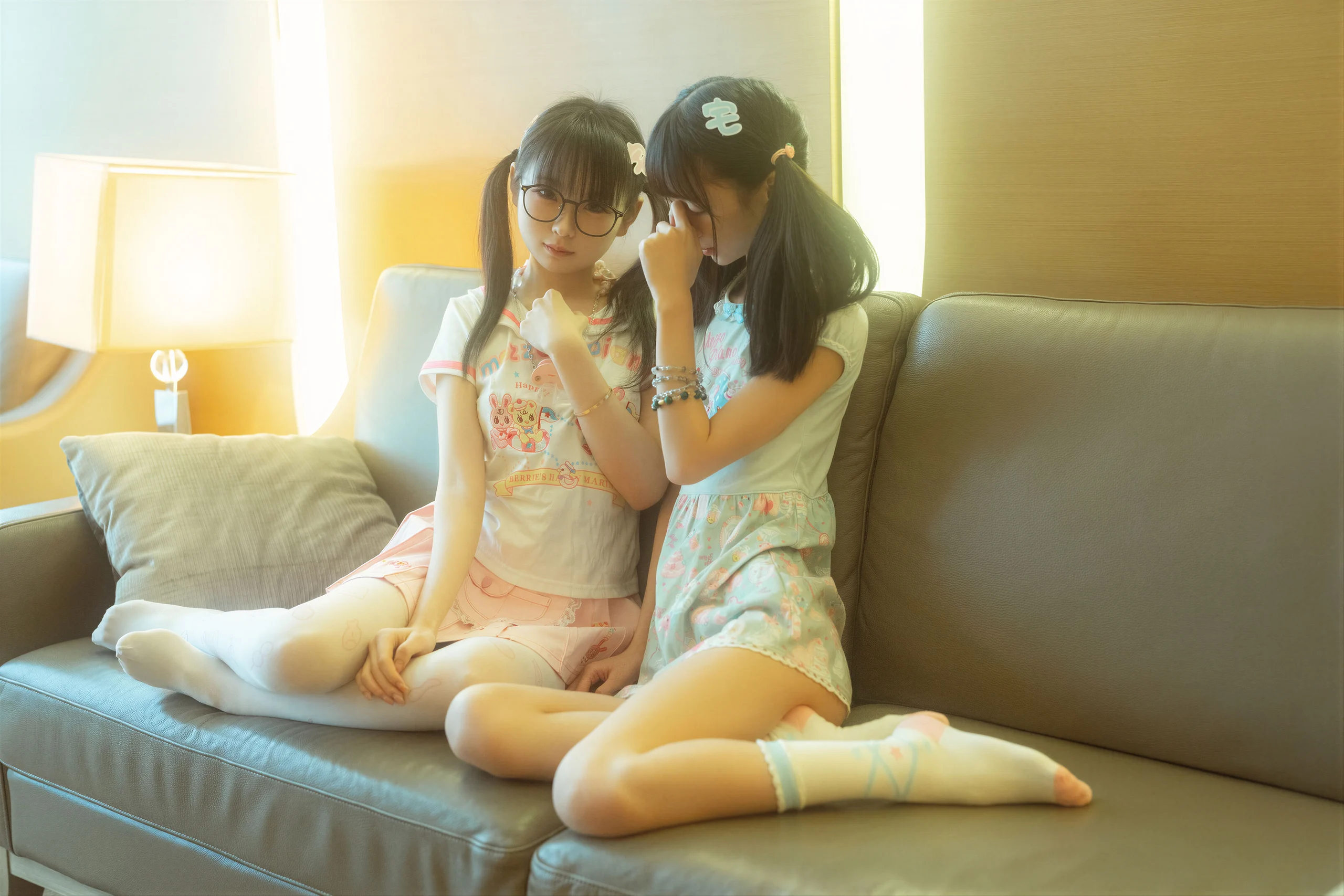 幼水铃衣 – 双人 [48P]