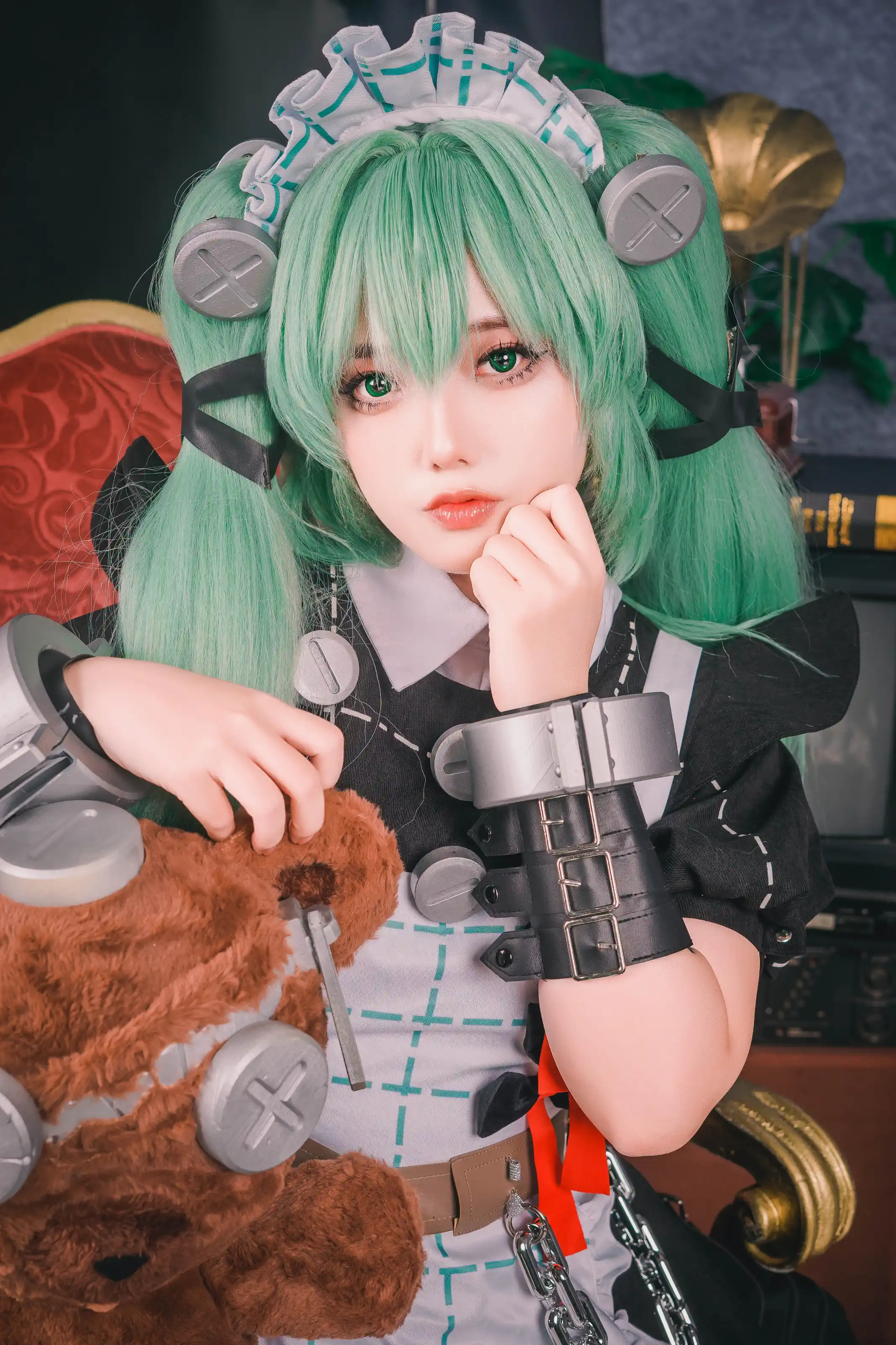 Messie Huang – Corin [73P]