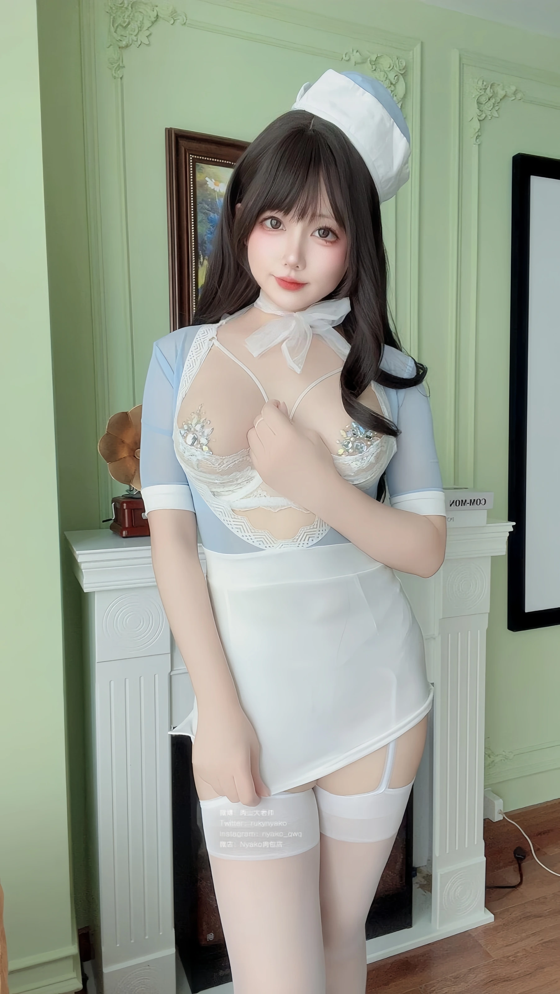 Nyako喵子 – 自撮り36 性感蓝白 [49P]