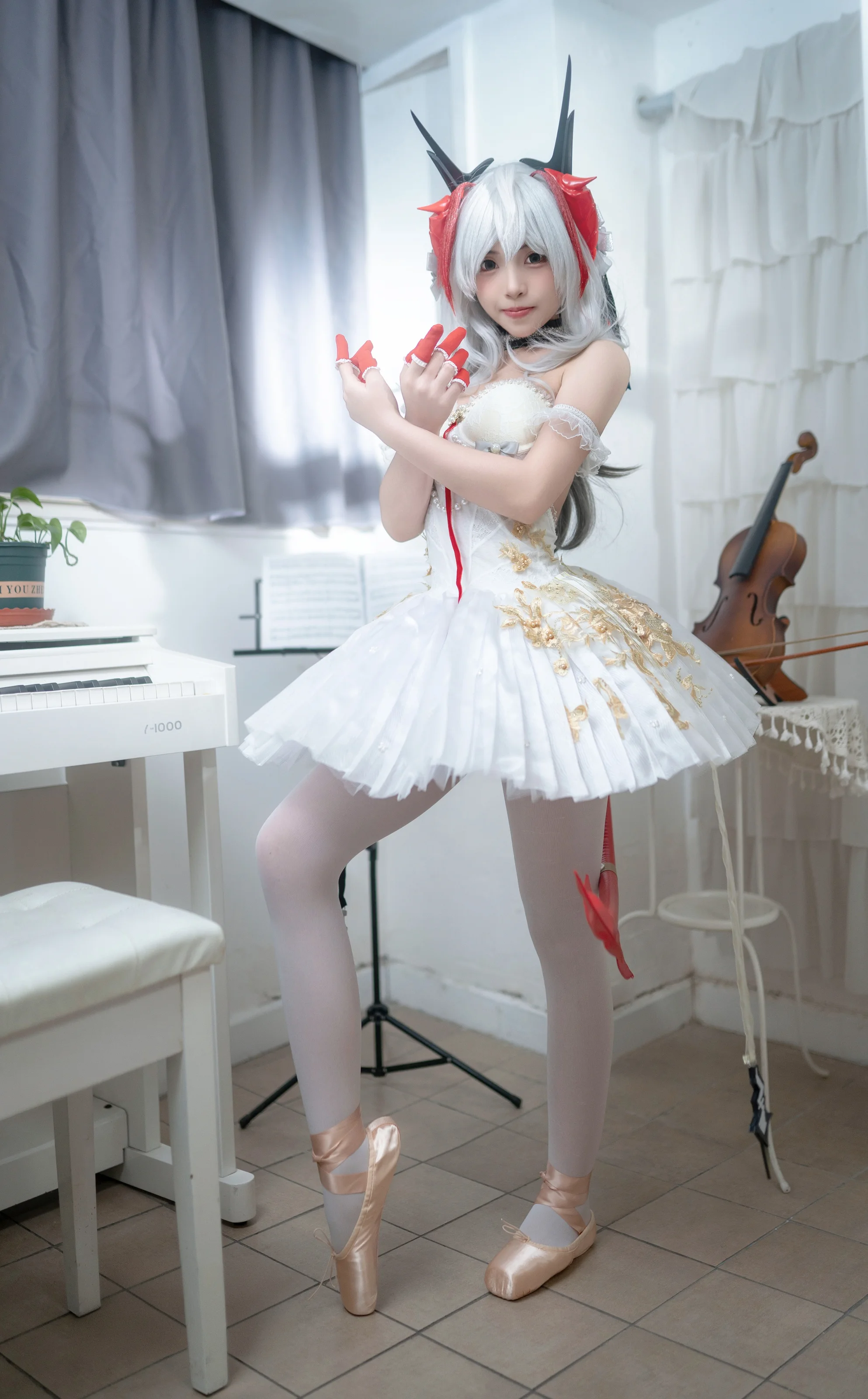 Bangni邦尼 – 明日方舟 W芭蕾舞者 [118P]