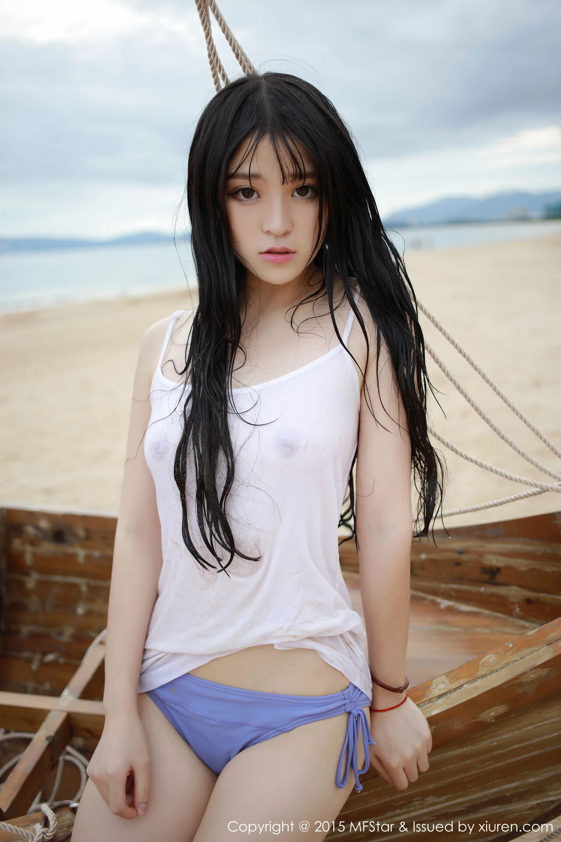 伊小七MoMo 《性感湿身旅拍》 模范学院 Vol.029