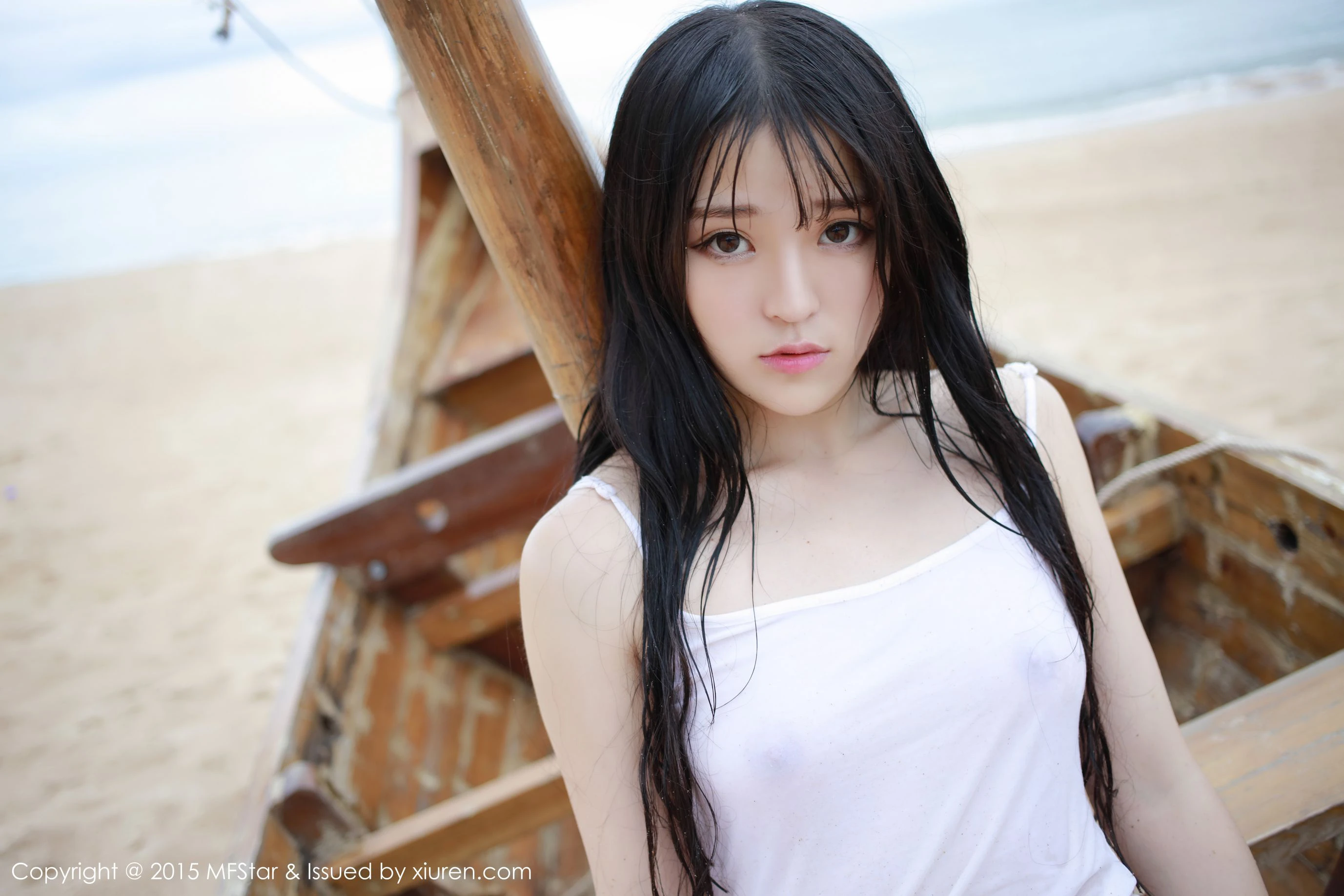 伊小七MoMo 《性感湿身旅拍》 模范学院 Vol.029