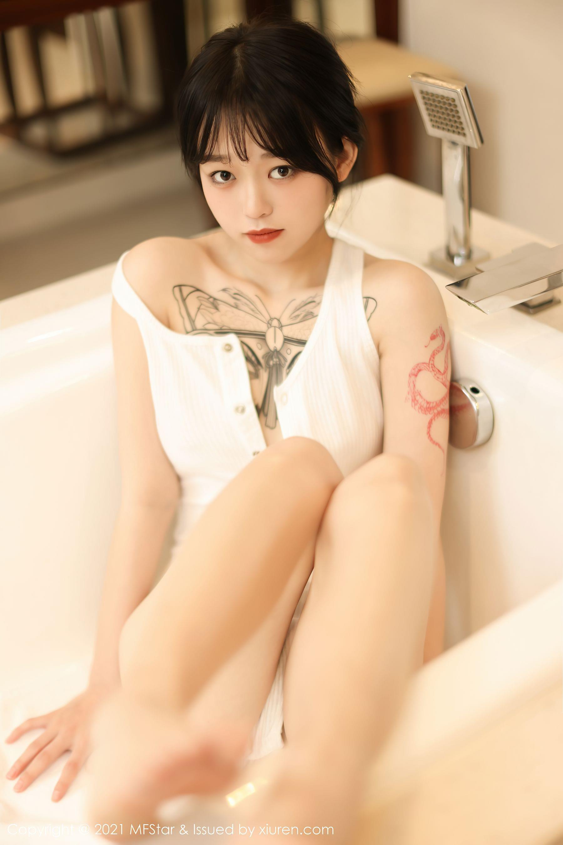 模范学院 Vol.496 奶瓶子