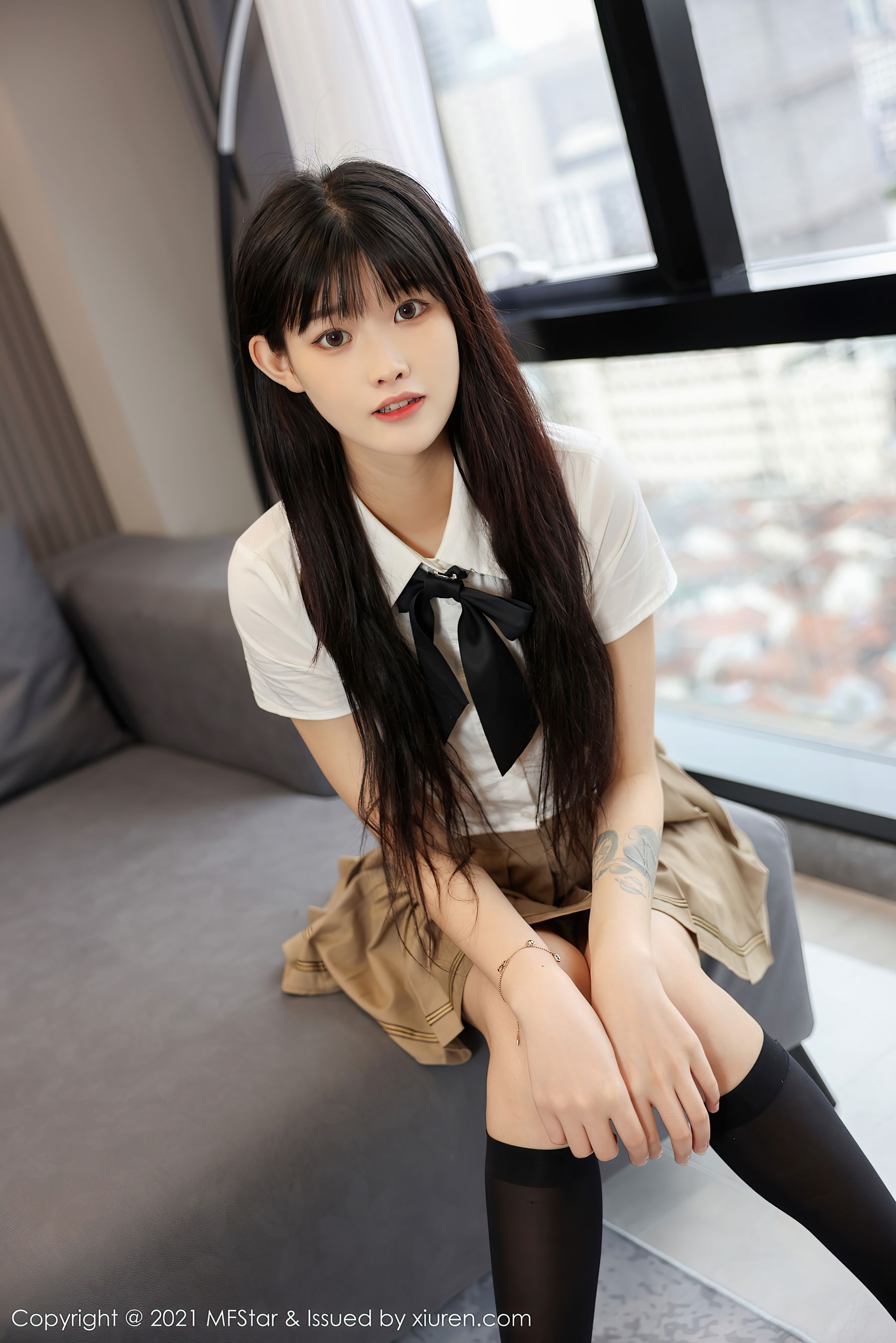 模范学院 Vol.546 77qiqi