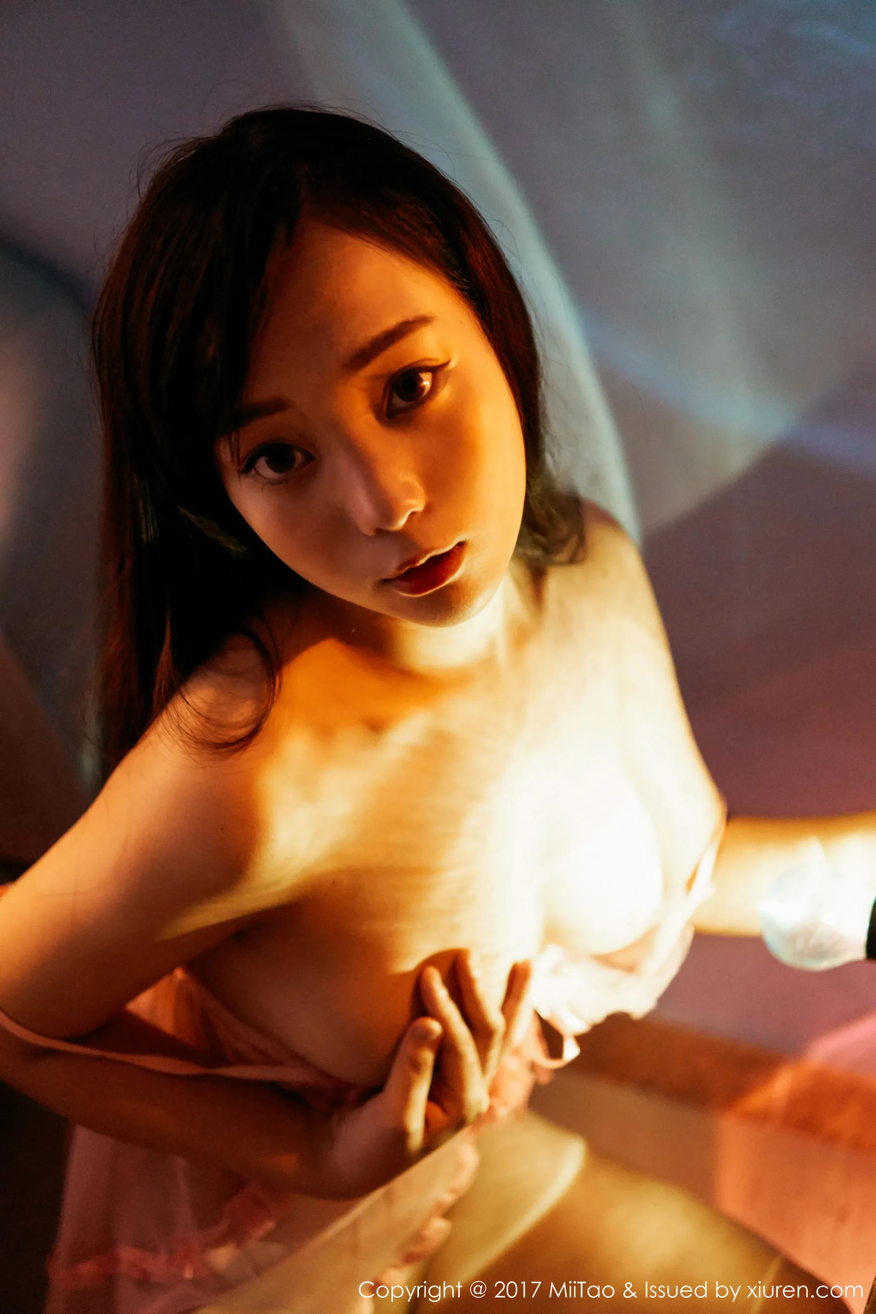 瑞欣《灯光下的人体摄影》 蜜桃社 VOL.086