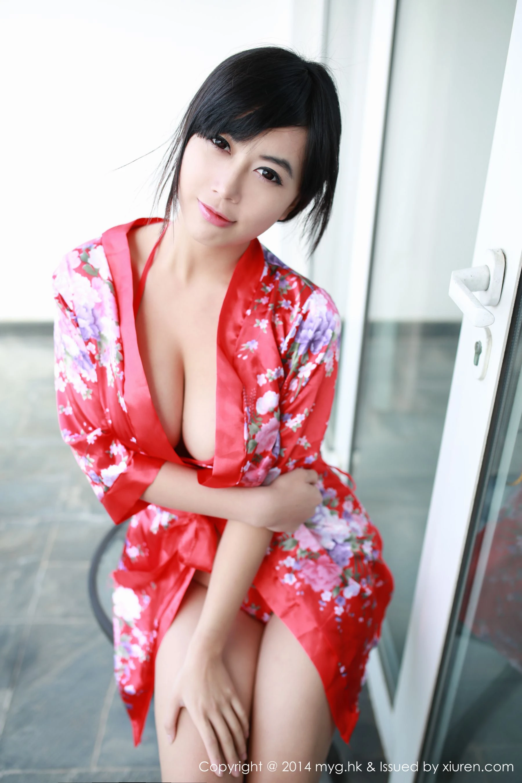 黄可christine《2套睡衣+泳装》 美媛馆 Vol.033