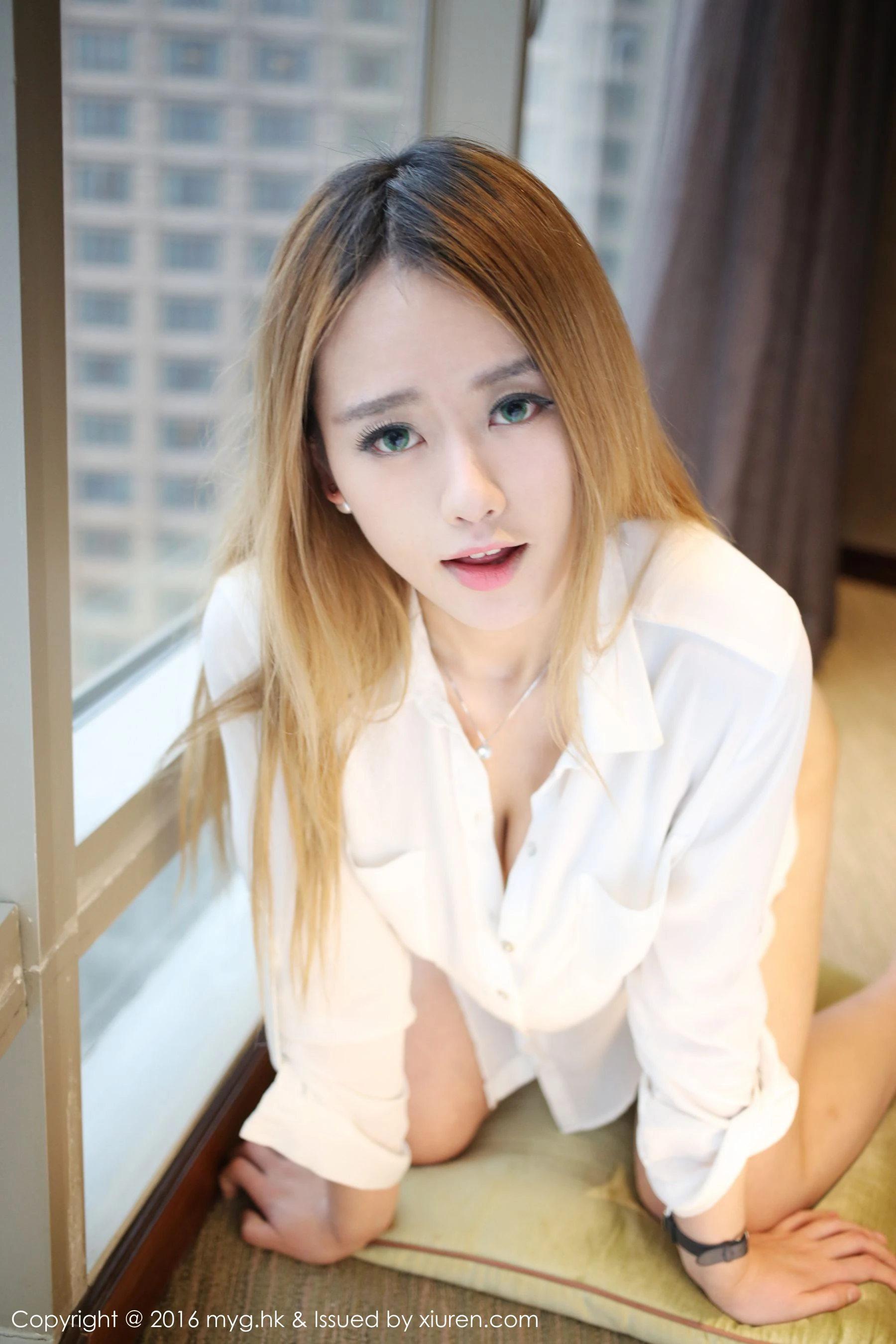 Yuli黄佳丽《白衬衫+内衣诱惑》 美媛馆 Vol.196
