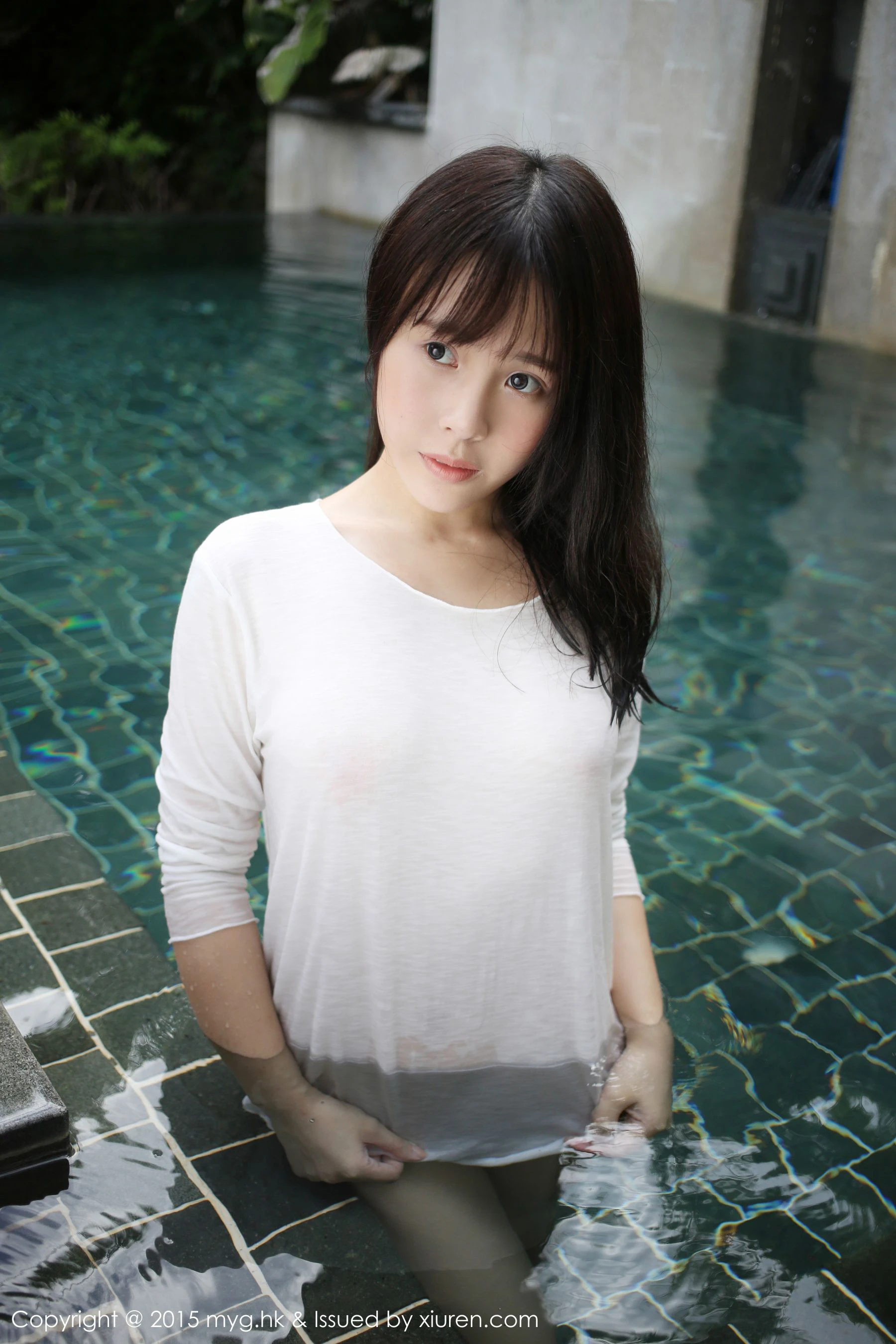 Evelyn艾莉《泳池湿身》 美媛馆 Vol.180