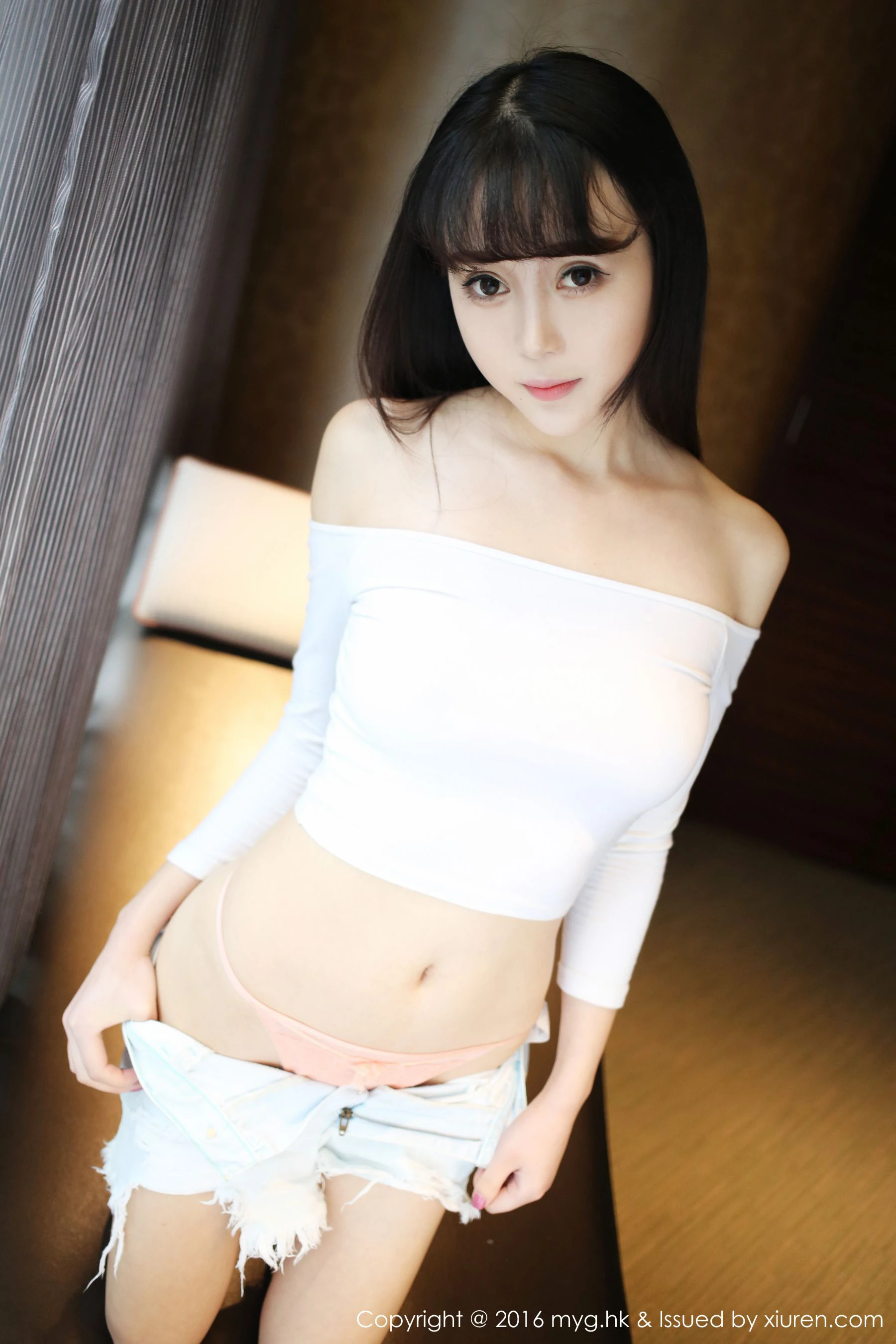 赵小米Kitty《清纯热裤妹子诱惑》 美媛馆 Vol.197