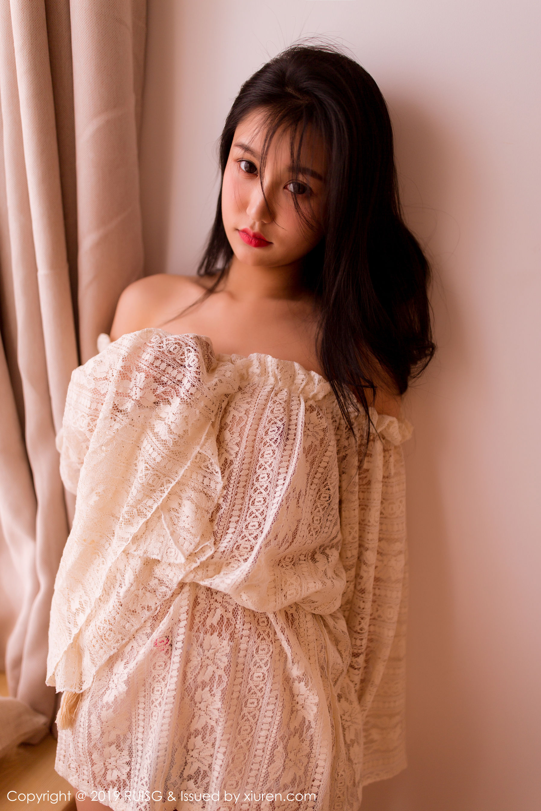 瑞丝馆RUISG Vol.066 深紫Julie [39P]