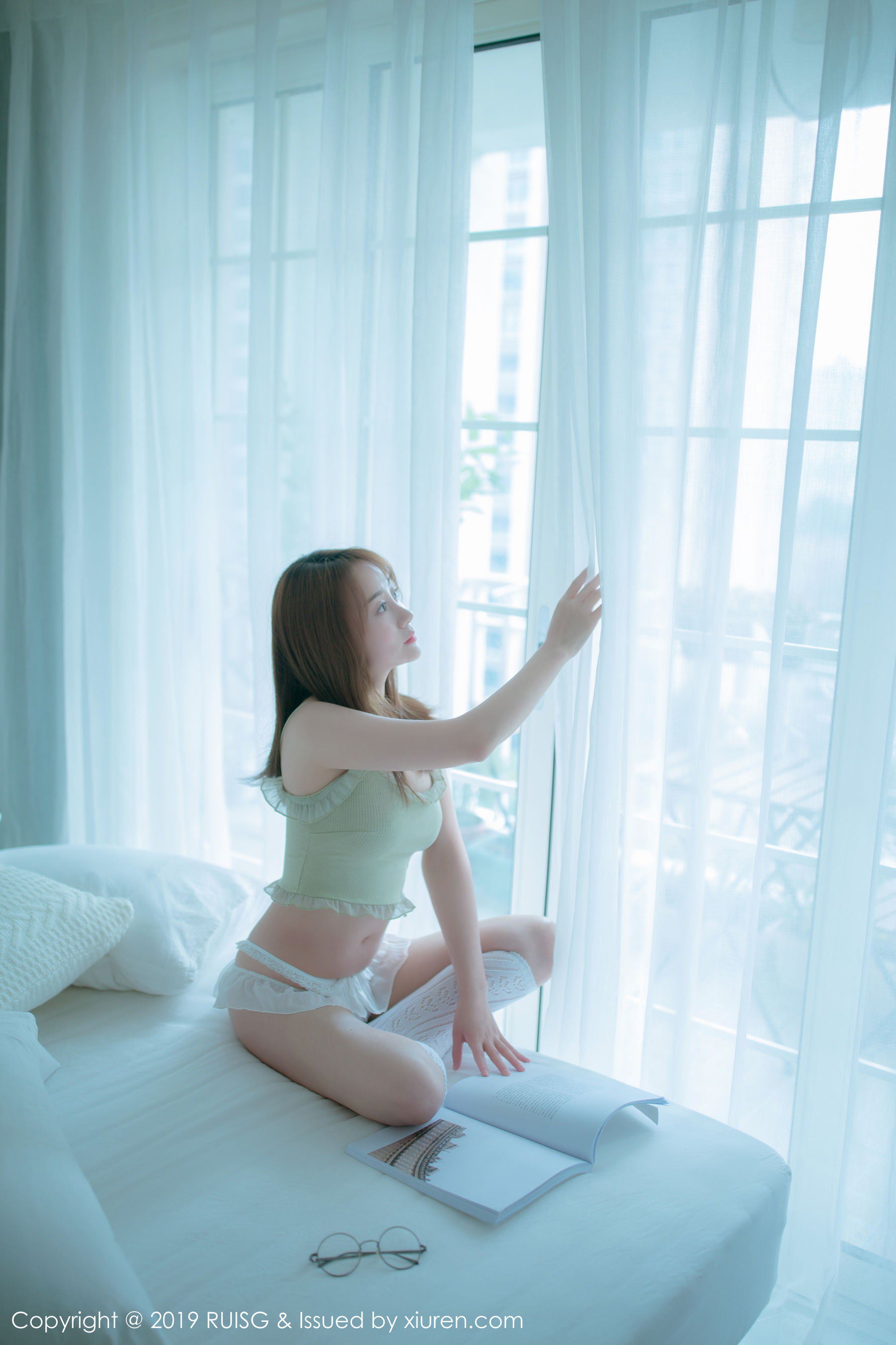 瑞丝馆RUISG Vol.080 风衣月Lucy [46P]