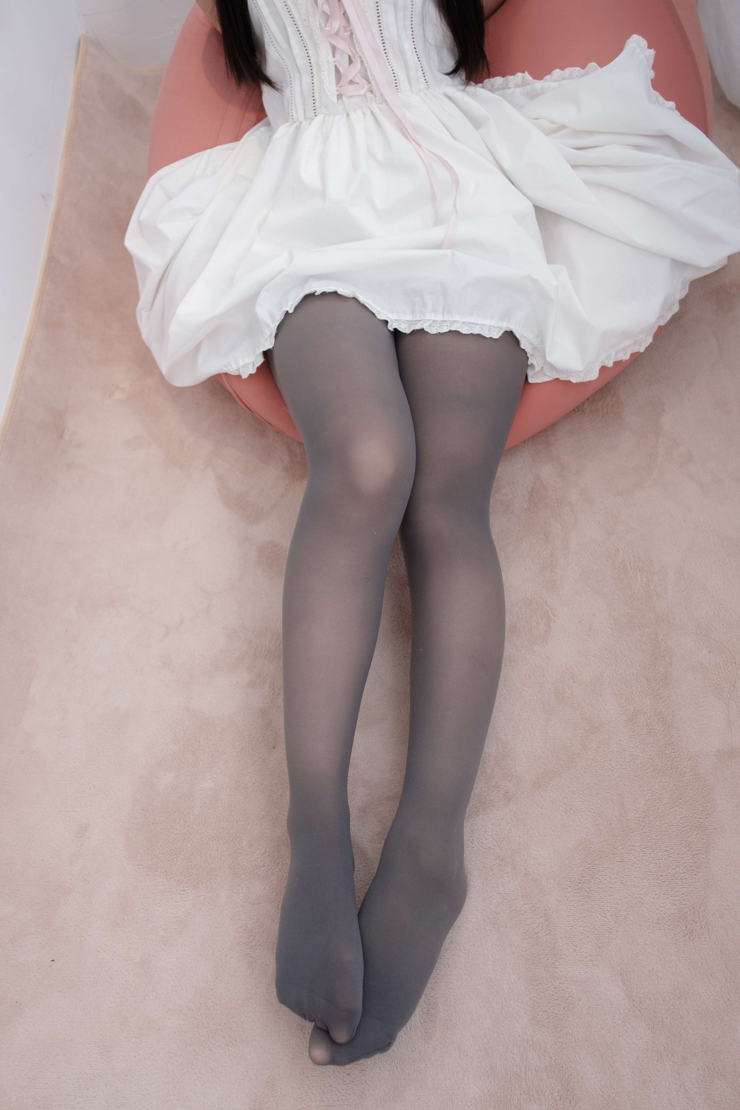 ALPHA-001 可爱公主妹妹丝袜秀 [76P-719MB]