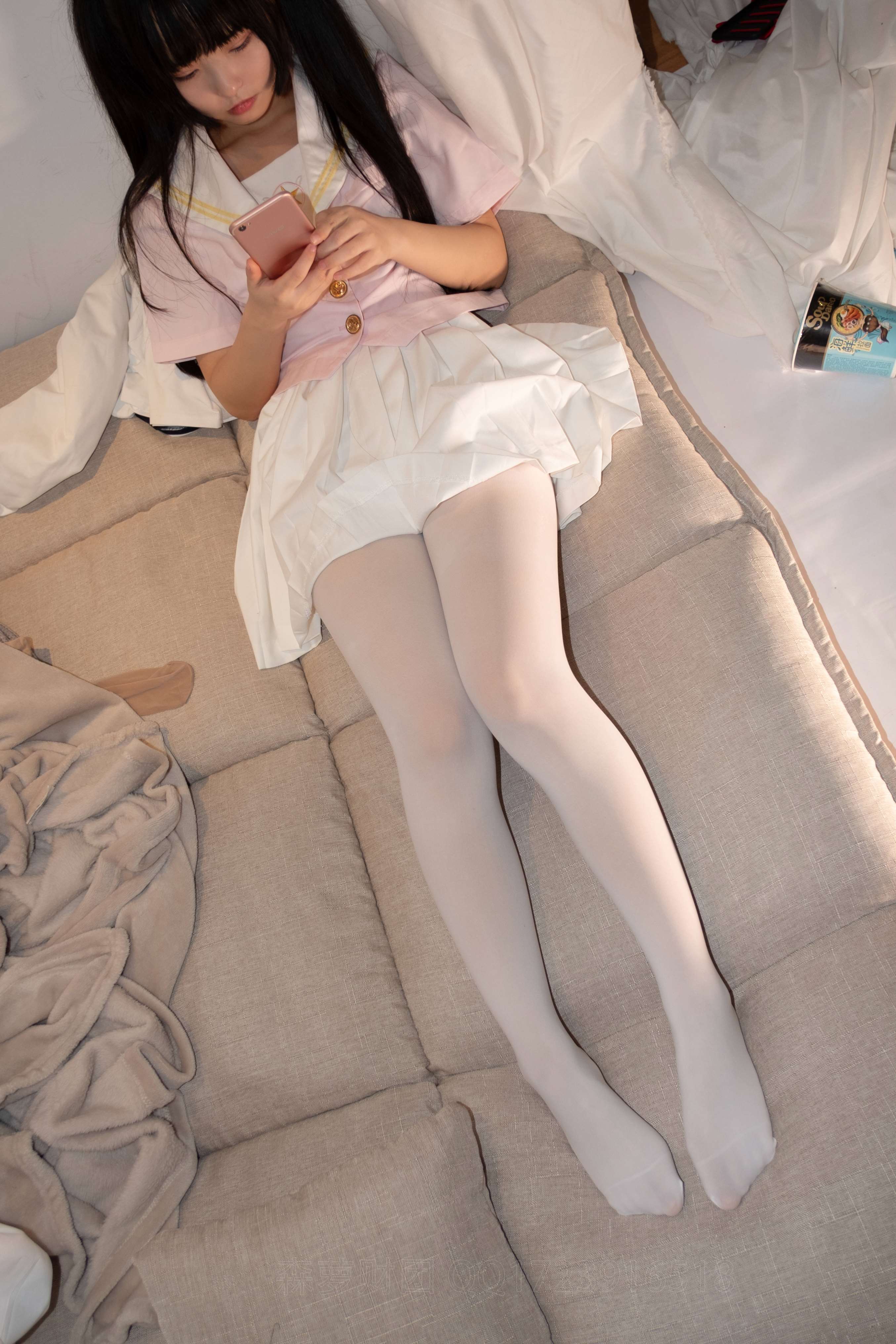 ALPHA-012 酒店粉红女孩SM白丝 [102P1V-1.09GB]