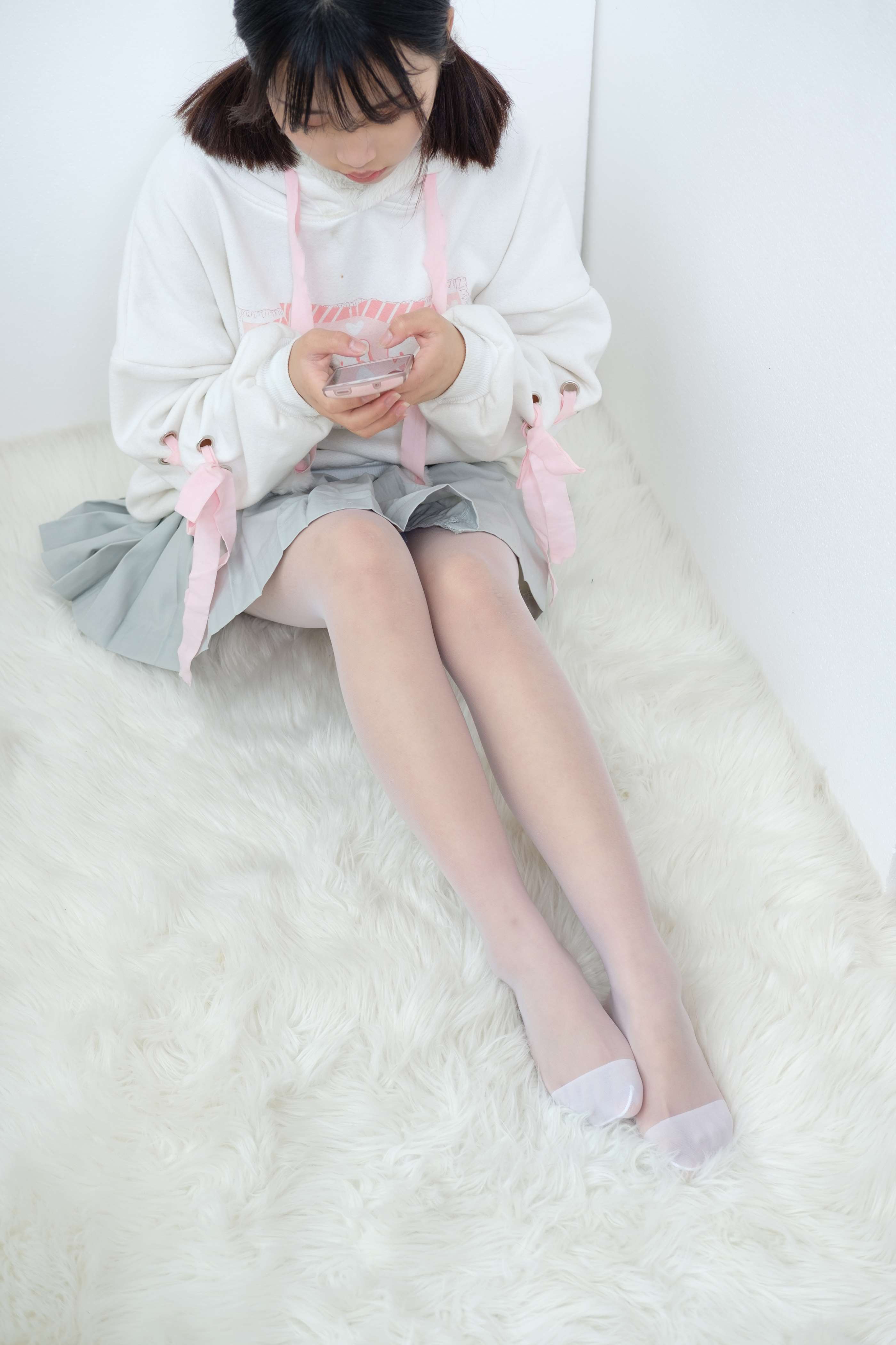 BETA-016 白丝美足少女 [105P-864MB]