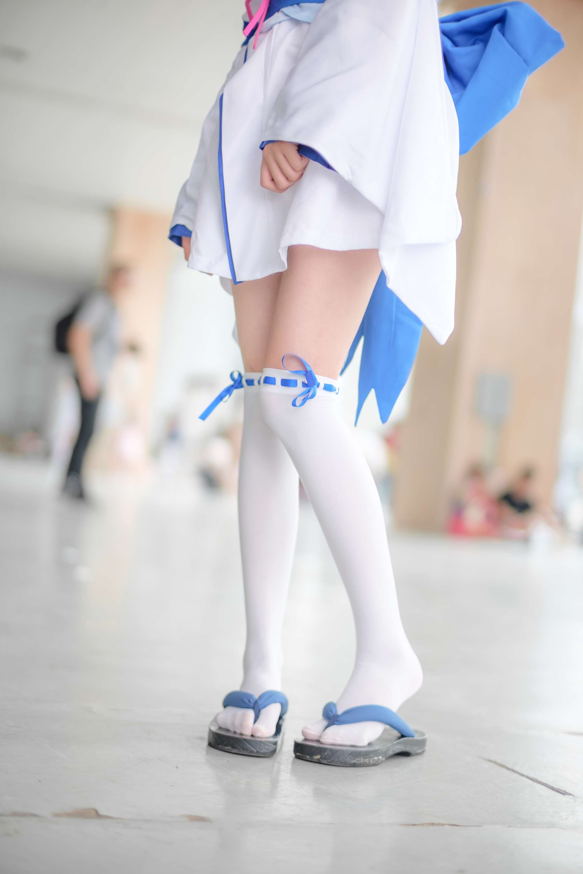FREE-002 漫展cosplay白丝长腿特写 [15P-79MB]