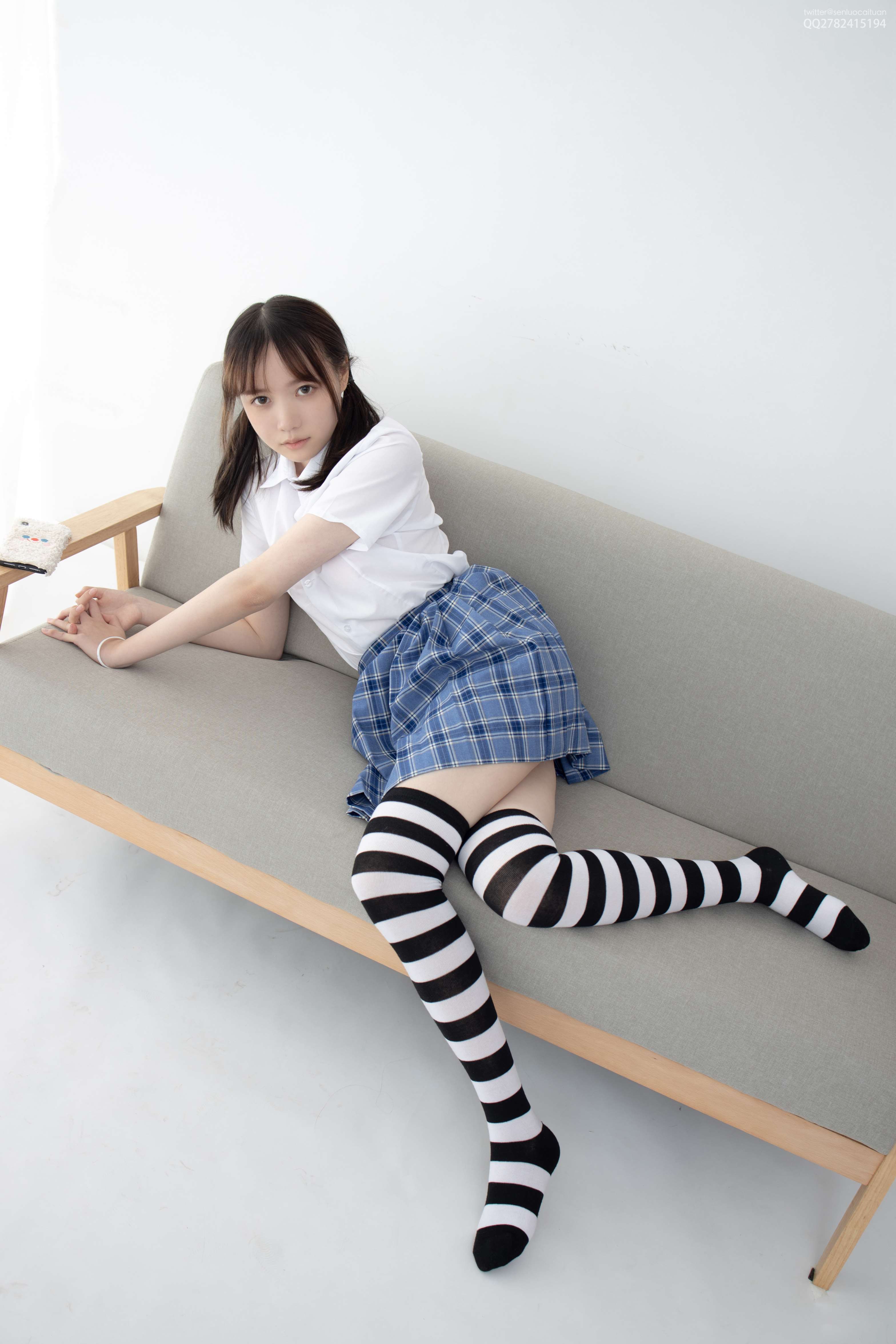 JKFUN-042 Aika 百元团定制1-4 黑白高筒袜 [36P+1V-1.56G]