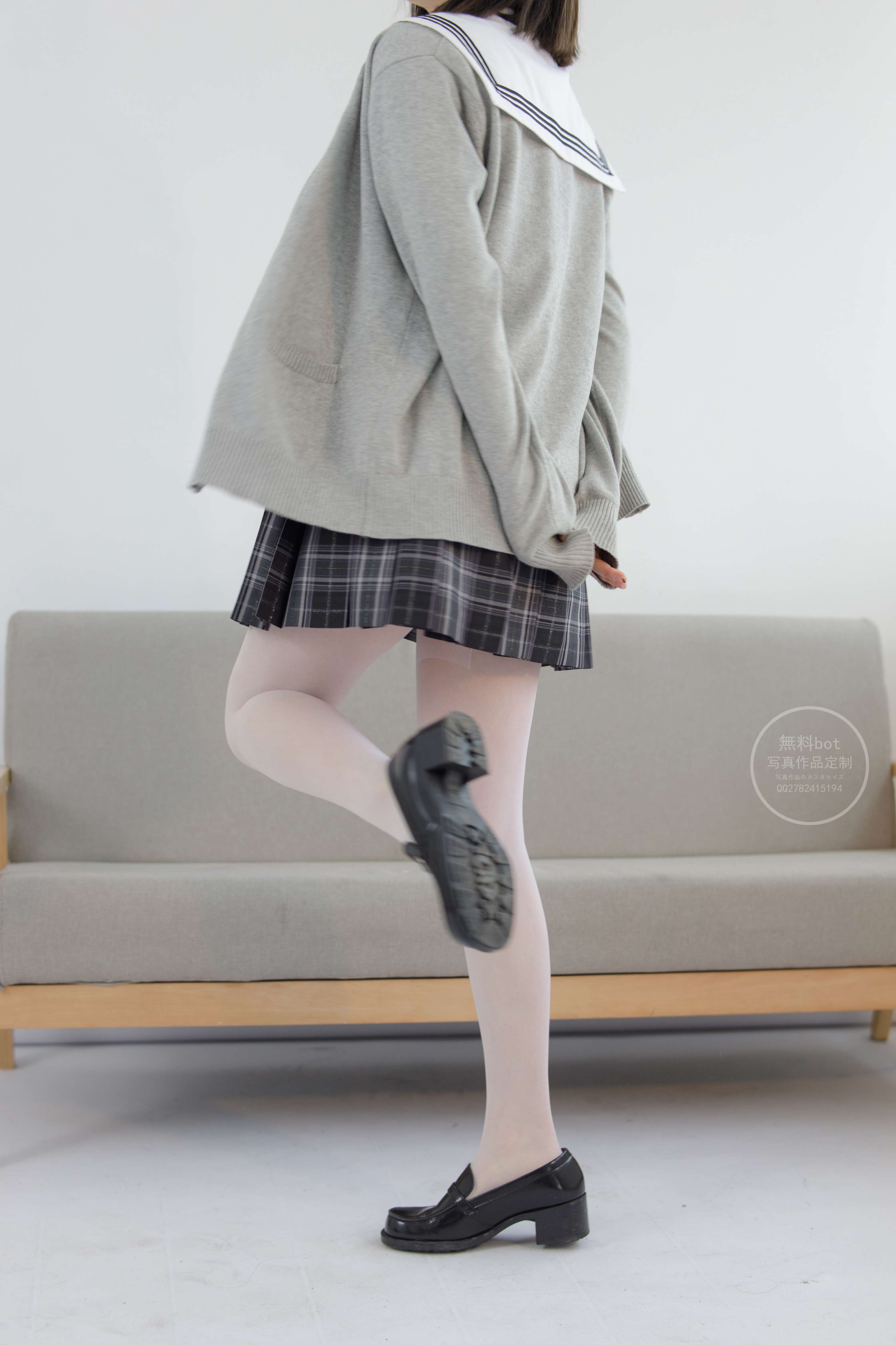 有料 NO.028 匿名 美少女的白丝JK制服 [101P／1.17GB]