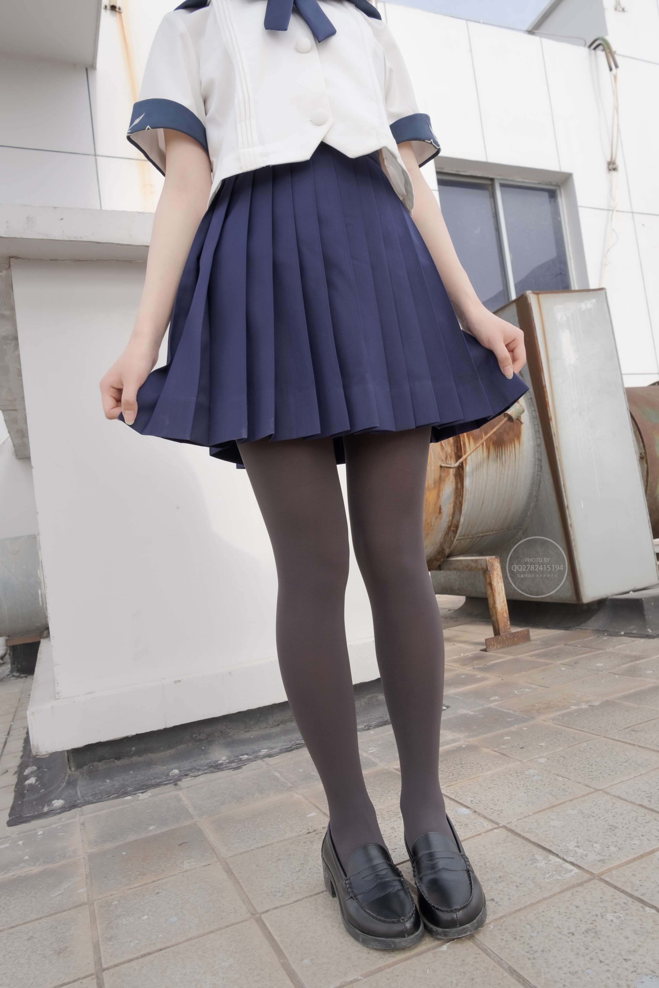有料 NO.039 小香 天台上的JK灰丝美少女 [90P-794M]