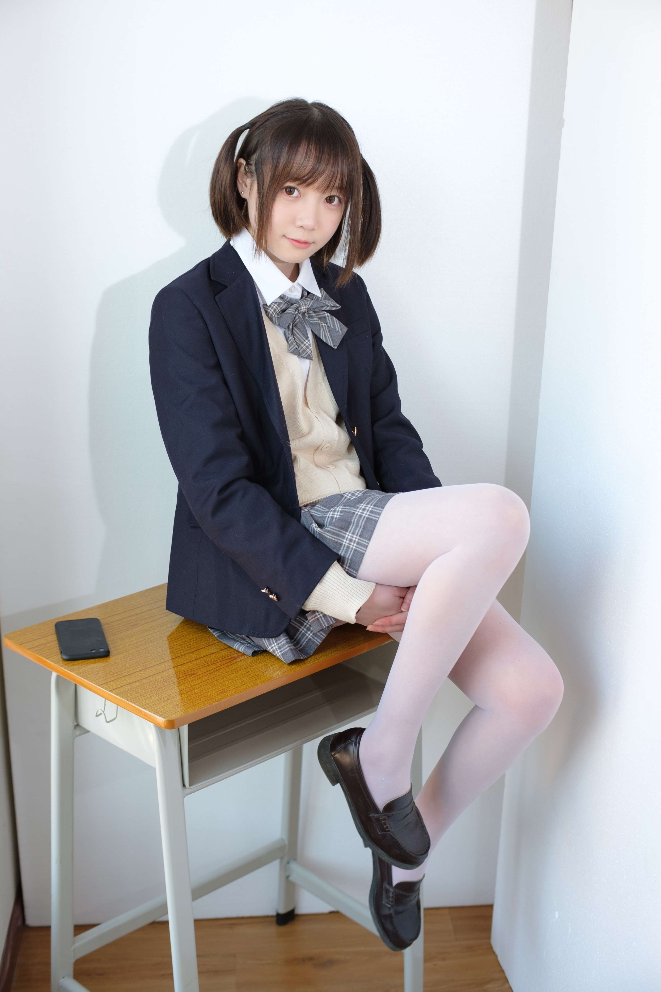 X-010 JK校服白丝 [83P1V-1.46GB]