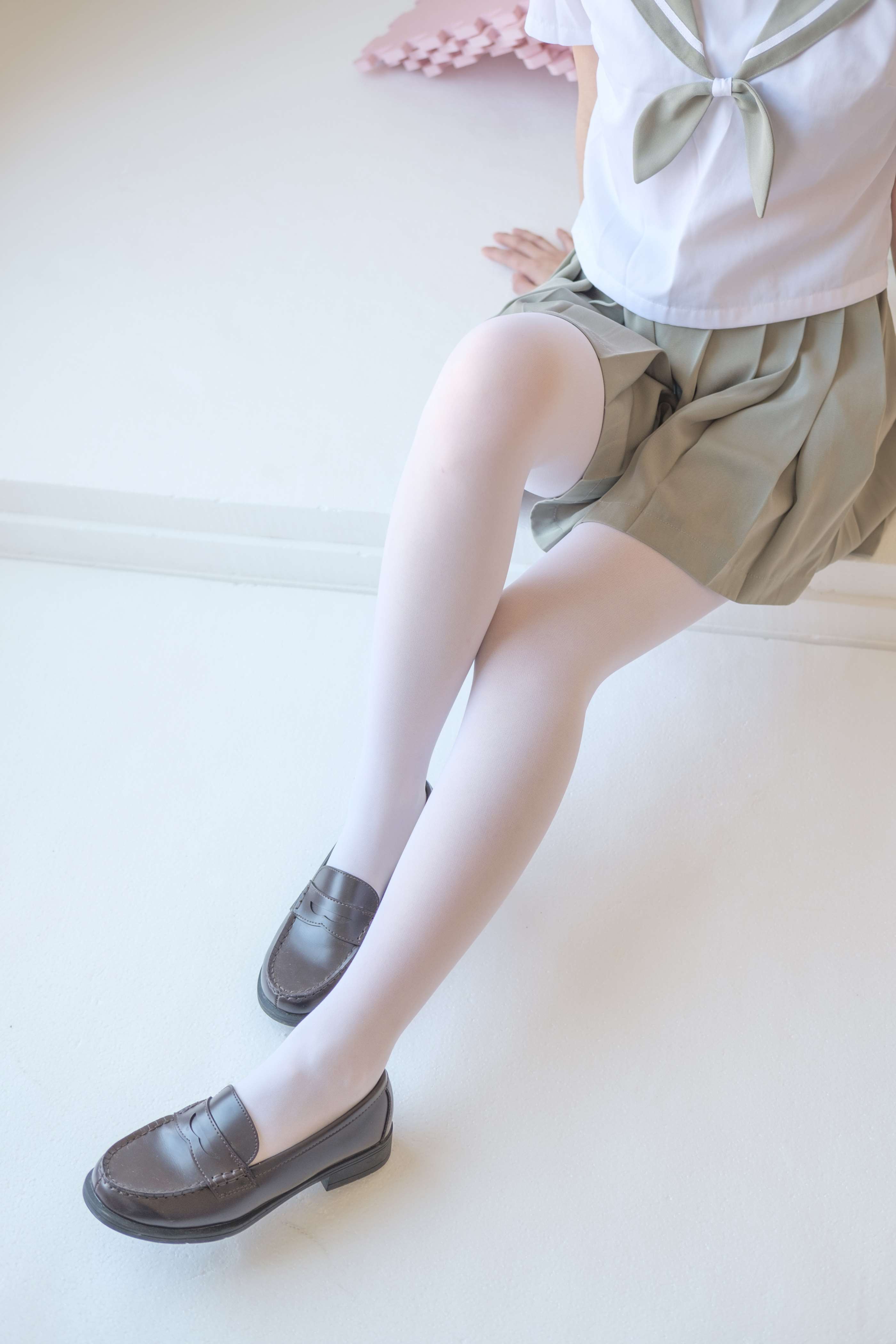 X-016 白丝纯情 [136P1V-1.57GB]