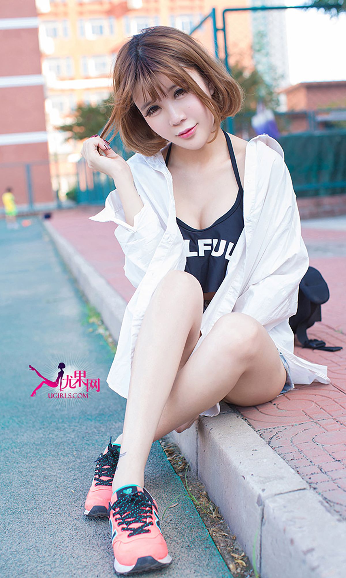 令孜昕Alin《阳光在边缘 明媚的笑脸》 UGirls 爱尤物 No.054 [40P]