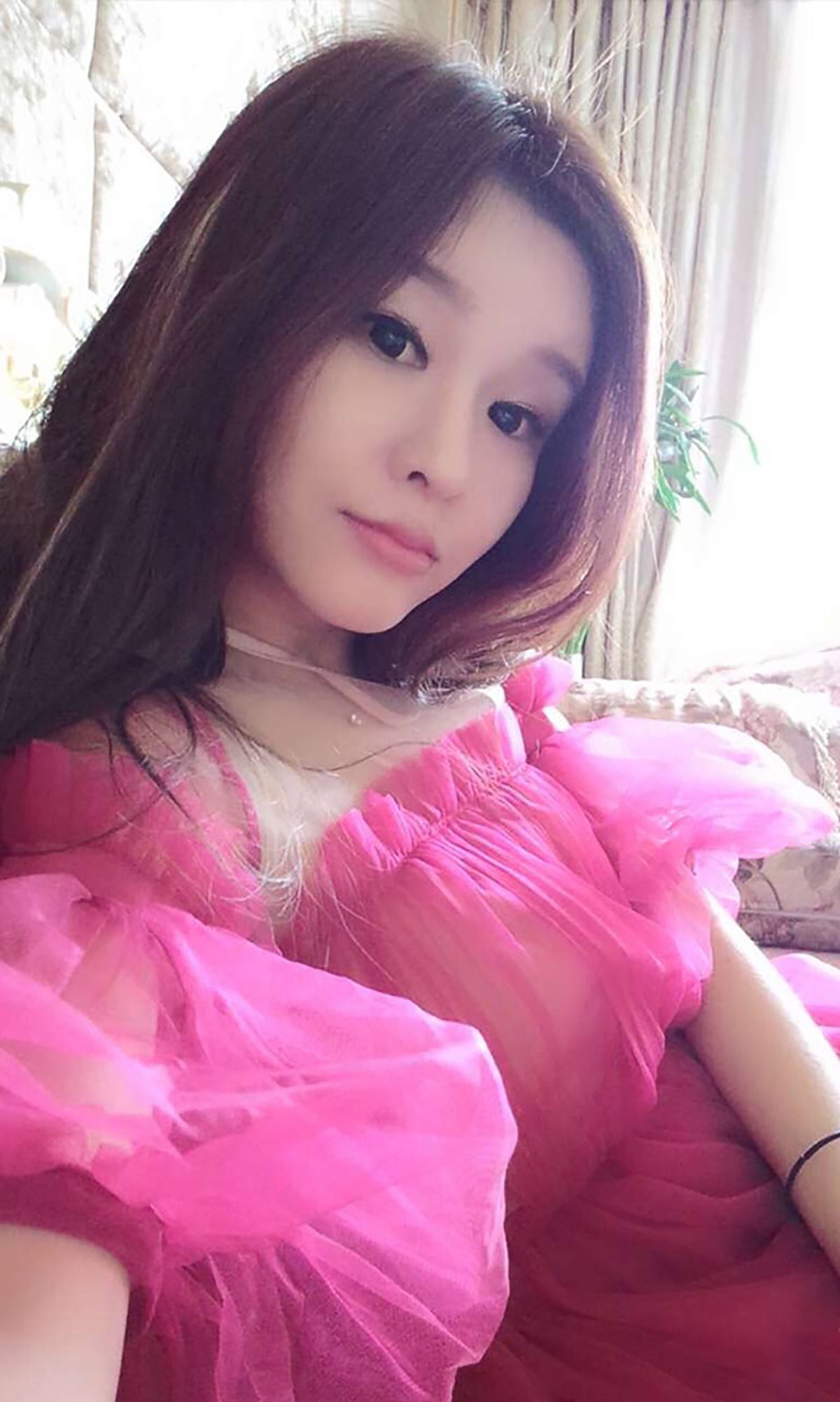 纯小希《宅男女神 酥胸撩人》 UGirls 爱尤物 No.015 [39P]