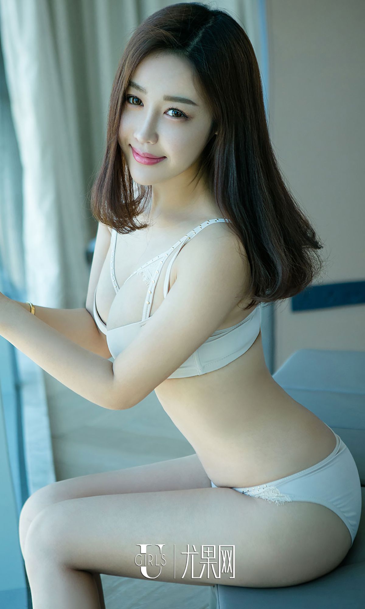 汤伊浅《衣浅》 尤果圈 No.712 [40P]